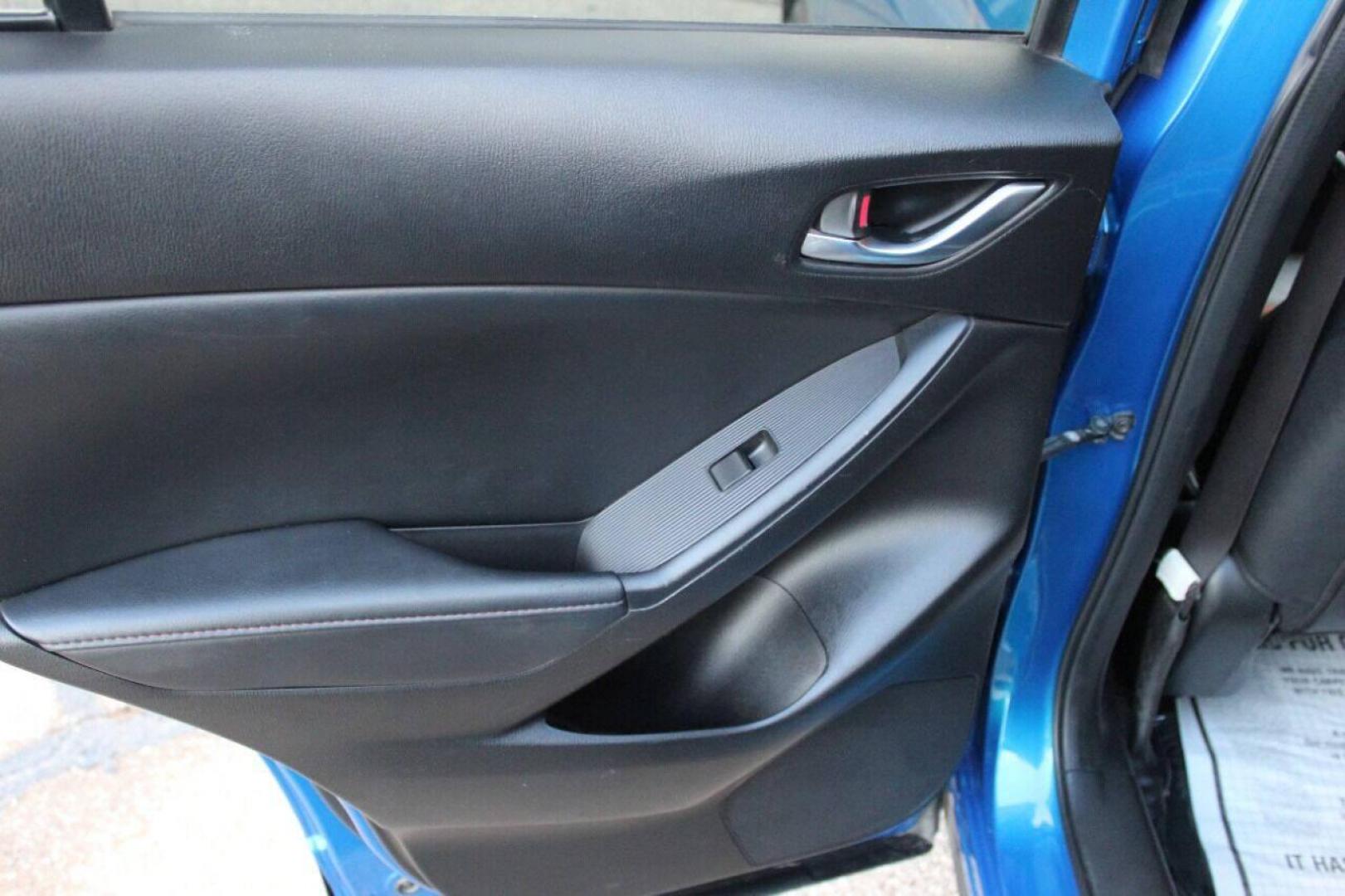 2014 Blue Mazda CX-5 Grand Touring (JM3KE2DY0E0) with an 2.5L L4 DOHC 16V engine, 6-Speed Automatic transmission, located at 4301 NW 39th , Oklahoma City, OK, 73112, (405) 949-5600, 35.512135, -97.598671 - Photo#15