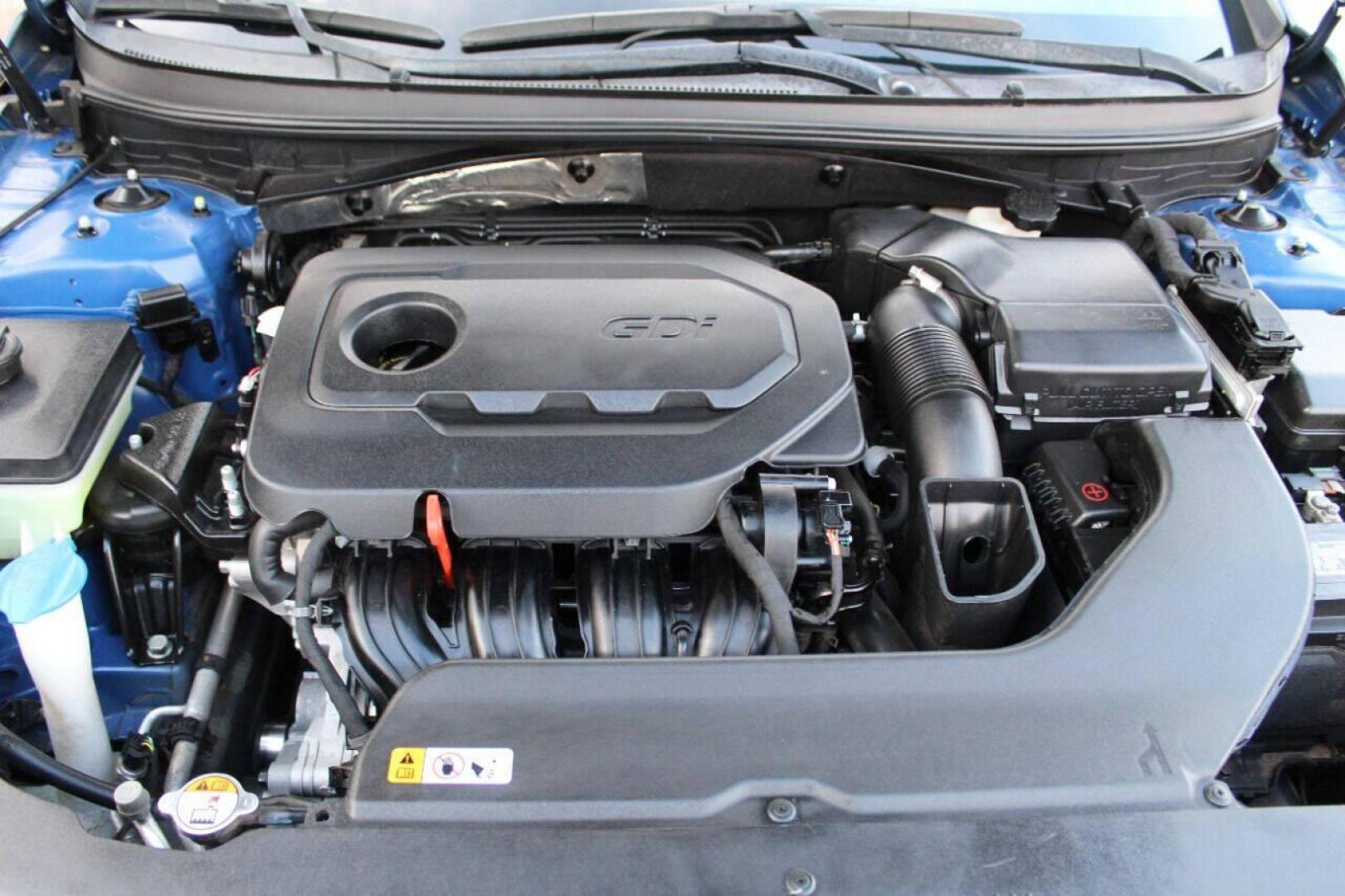 2015 Blue Hyundai Sonata ECO (5NPE24AF3FH) with an 1.6L L4 DOHC 16V engine, 7-Speed Automatic transmission, located at 4301 NW 39th , Oklahoma City, OK, 73112, (405) 949-5600, 35.512135, -97.598671 - NO DRIVERS LICENCE NO-FULL COVERAGE INSURANCE-NO CREDIT CHECK. COME ON OVER TO SUPERSPORTS AND TAKE A LOOK AND TEST DRIVE. PLEASE GIVE US A CALL AT (405) 949-5600. NO LICENSIA DE MANEJAR- NO SEGURO DE COBERTURA TOTAL- NO VERIFICACCION DE CREDITO. POR FAVOR VENGAN A SUPERSPORTS, ECHE UN - Photo#8