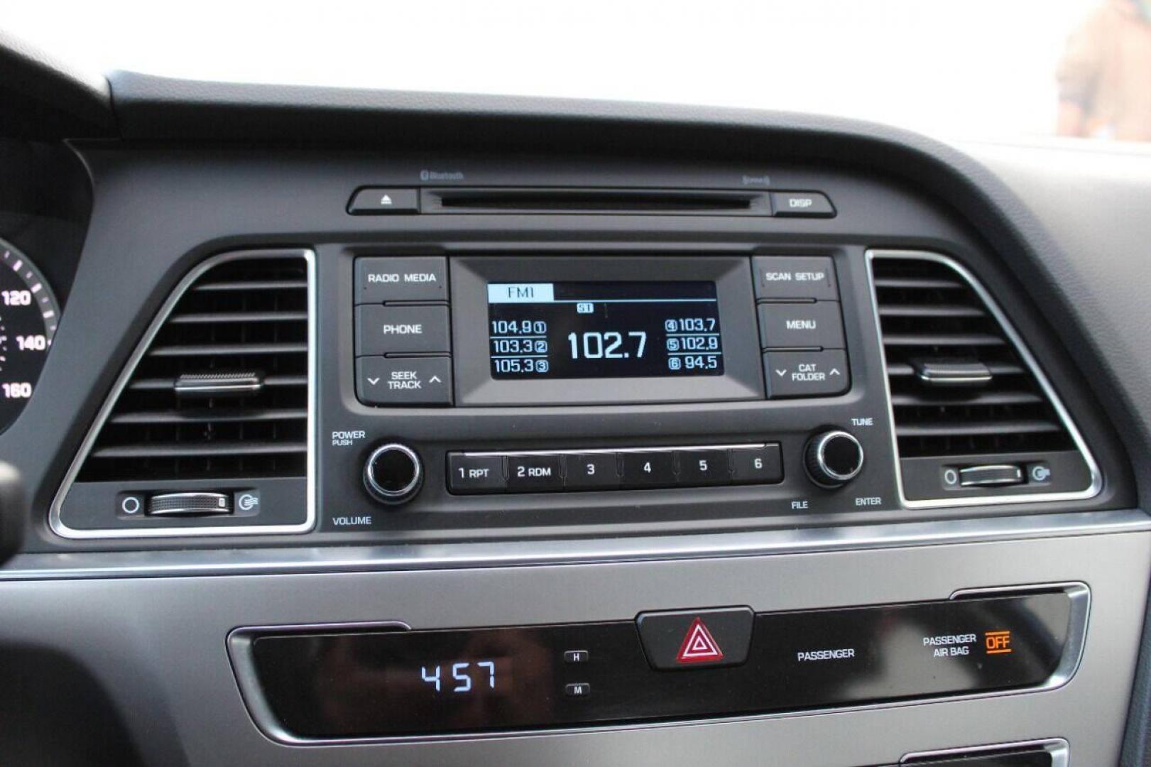 2015 Blue Hyundai Sonata ECO (5NPE24AF3FH) with an 1.6L L4 DOHC 16V engine, 7-Speed Automatic transmission, located at 4301 NW 39th , Oklahoma City, OK, 73112, (405) 949-5600, 35.512135, -97.598671 - Photo#29