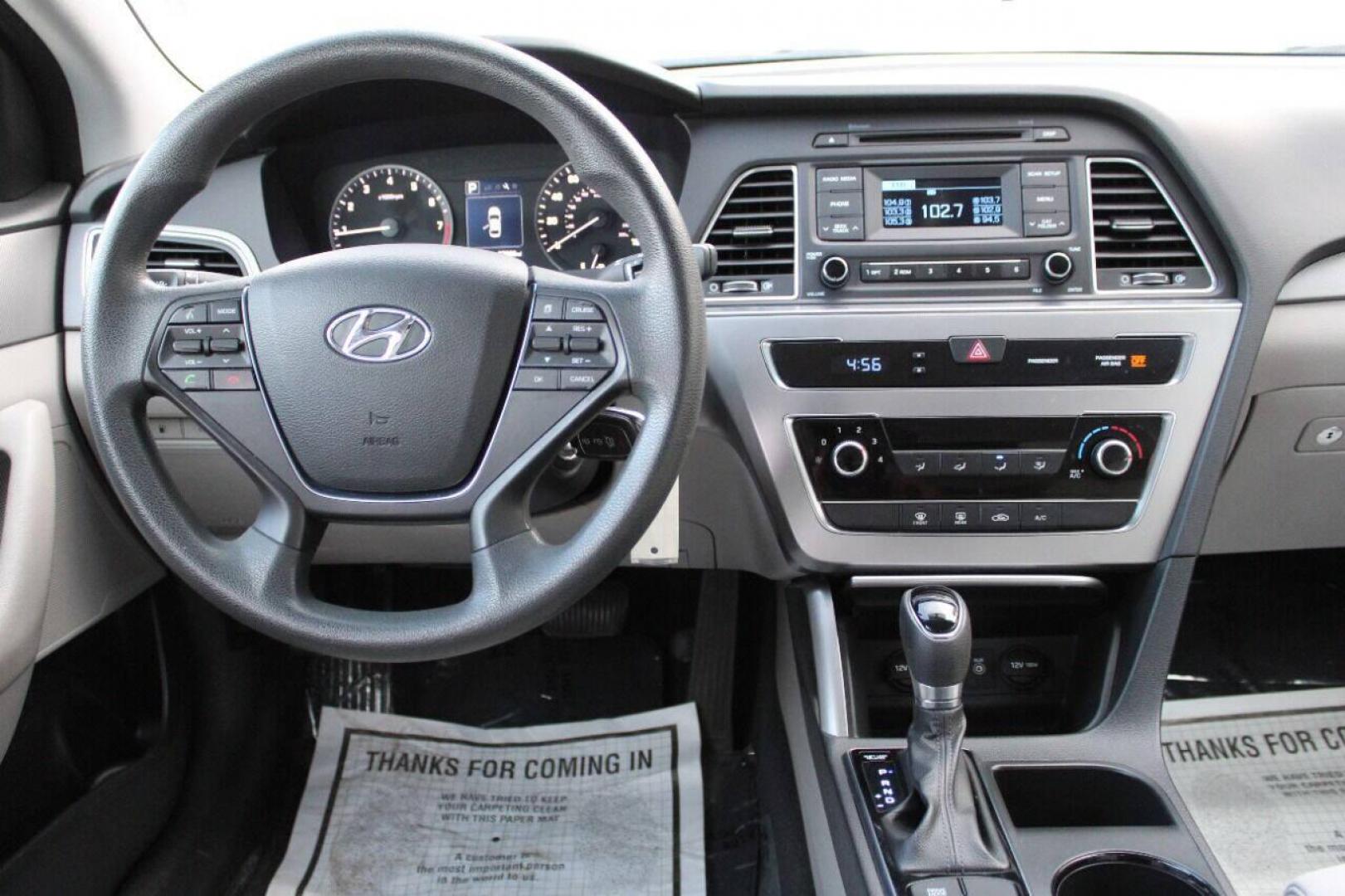 2015 Blue Hyundai Sonata ECO (5NPE24AF3FH) with an 1.6L L4 DOHC 16V engine, 7-Speed Automatic transmission, located at 4301 NW 39th , Oklahoma City, OK, 73112, (405) 949-5600, 35.512135, -97.598671 - NO DRIVERS LICENCE NO-FULL COVERAGE INSURANCE-NO CREDIT CHECK. COME ON OVER TO SUPERSPORTS AND TAKE A LOOK AND TEST DRIVE. PLEASE GIVE US A CALL AT (405) 949-5600. NO LICENSIA DE MANEJAR- NO SEGURO DE COBERTURA TOTAL- NO VERIFICACCION DE CREDITO. POR FAVOR VENGAN A SUPERSPORTS, ECHE UN - Photo#22