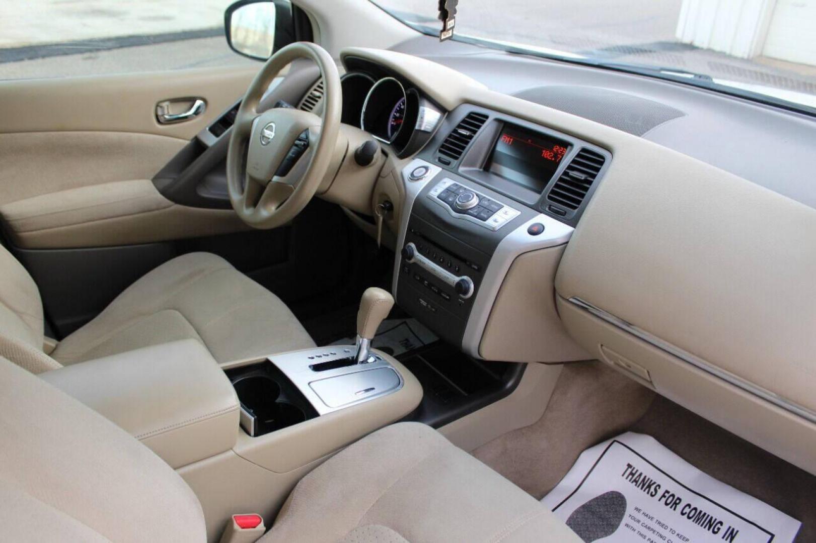 2012 White Nissan Murano SV (JN8AZ1MU3CW) with an 3.5L V6 DOHC 24V engine, Continuously Variable Transmission transmission, located at 4301 NW 39th , Oklahoma City, OK, 73112, (405) 949-5600, 35.512135, -97.598671 - NO DRIVERS LICENCE NO-FULL COVERAGE INSURANCE-NO CREDIT CHECK. COME ON OVER TO SUPERSPORTS AND TAKE A LOOK AND TEST DRIVE PLEASE GIVE US A CALL AT (405) 949-5600. NO LICENSIA DE MANEJAR- NO SEGURO DE COBERTURA TOTAL- NO VERIFICACCION DE CREDITO. POR FAVOR VENGAN A SUPERSPORTS, E - Photo#9