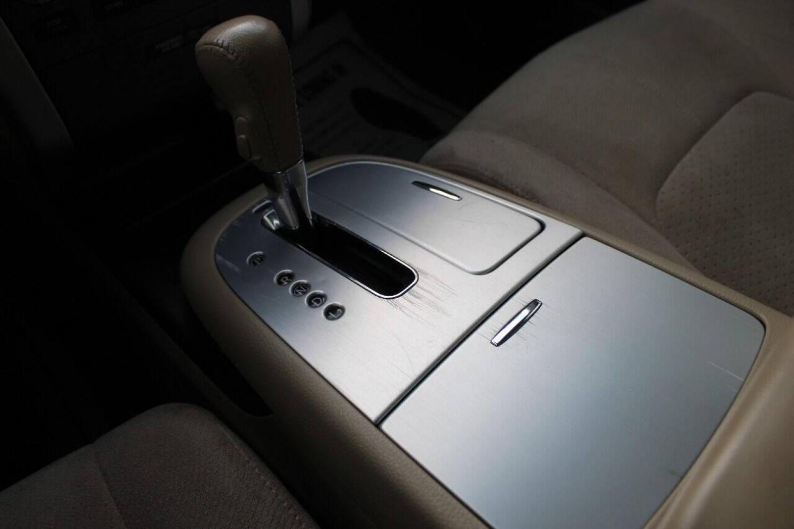 2012 White Nissan Murano SV (JN8AZ1MU3CW) with an 3.5L V6 DOHC 24V engine, Continuously Variable Transmission transmission, located at 4301 NW 39th , Oklahoma City, OK, 73112, (405) 949-5600, 35.512135, -97.598671 - NO DRIVERS LICENCE NO-FULL COVERAGE INSURANCE-NO CREDIT CHECK. COME ON OVER TO SUPERSPORTS AND TAKE A LOOK AND TEST DRIVE PLEASE GIVE US A CALL AT (405) 949-5600. NO LICENSIA DE MANEJAR- NO SEGURO DE COBERTURA TOTAL- NO VERIFICACCION DE CREDITO. POR FAVOR VENGAN A SUPERSPORTS, E - Photo#20