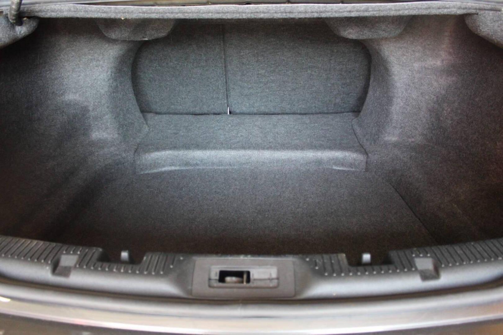 2015 Gray Ford Taurus SEL FWD (1FAHP2E86FG) with an 3.5L V6 DOHC 24V engine, 6-Speed Automatic transmission, located at 4301 NW 39th , Oklahoma City, OK, 73112, (405) 949-5600, 35.512135, -97.598671 - NO DRIVERS LICENCE NO-FULL COVERAGE INSURANCE-NO CREDIT CHECK. COME ON OVER TO SUPERSPORTS AND TAKE A LOOK AND TEST DRIVE. PLEASE GIVE US A CALL AT (405) 949-5600. NO LICENSIA DE MANEJAR- NO SEGURO DE COBERTURA TOTAL- NO VERIFICACCION DE CREDITO. POR FAVOR VENGAN A SUPERSPORTS, ECHE UN - Photo#13