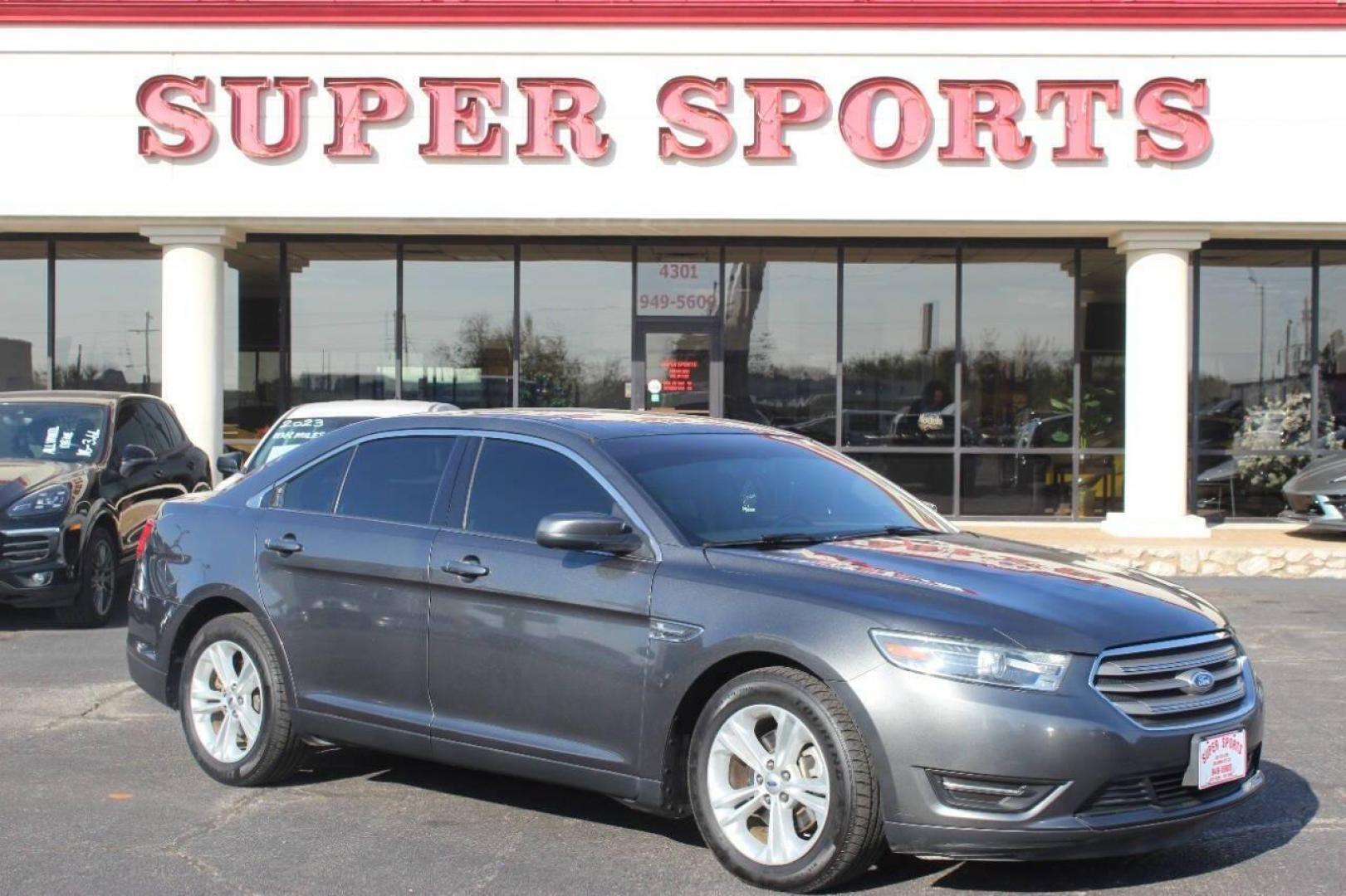 2015 Gray Ford Taurus SEL FWD (1FAHP2E86FG) with an 3.5L V6 3.5L V6 engine, Automatic 6-Speed transmission, located at 4301 NW 39th , Oklahoma City, OK, 73112, (405) 949-5600, 35.512135, -97.598671 - NO DRIVERS LICENCE -NO FULL COVERAGE INSURANCE - NO CREDIT CHECK. COME ON OVER TO SUPERSPORTS, TAKE A LOOK AND TEST DRIVE. PLEASE GIVE US A CALL AT (405) 949-5600. NO LICENCIA DE CONDUCIR - NO SEGURO DE COBERTURA TOTAL - NO VERIFICACION DE CREDITO. VISITENOS EN SUPERSPORTS, MIRE NUESTRO - Photo#0