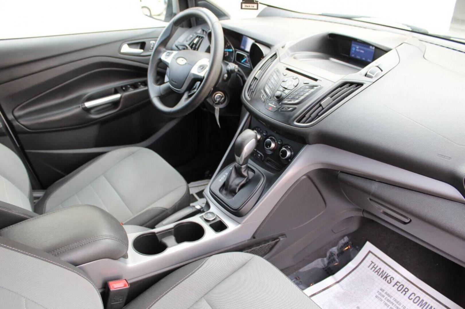 2014 Silver Ford Escape SE FWD (1FMCU0GX3EU) with an 1.6L L4 DOHC 16V engine, 6-Speed Automatic transmission, located at 4301 NW 39th , Oklahoma City, OK, 73112, (405) 949-5600, 35.512135, -97.598671 - NO DRIVERS LICENCE NO-FULL COVERAGE INSURANCE-NO CREDIT CHECK. COME ON OVER TO SUPERSPORTS AND TAKE A LOOK AND TEST DRIVE. PLEASE GIVE US A CALL AT (405) 949-5600. NO LICENSIA DE MANEJAR- NO SEGURO DE COBERTURA TOTAL- NO VERIFICACCION DE CREDITO. POR FAVOR VENGAN A SUPERSPORTS, ECHE UN - Photo#10