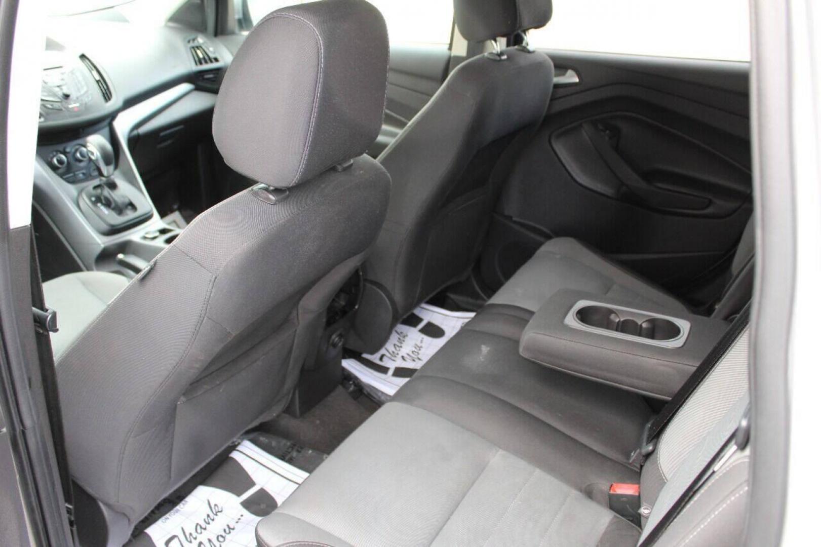 2014 Silver Ford Escape SE FWD (1FMCU0GX3EU) with an 1.6L L4 DOHC 16V engine, 6-Speed Automatic transmission, located at 4301 NW 39th , Oklahoma City, OK, 73112, (405) 949-5600, 35.512135, -97.598671 - NO DRIVERS LICENCE NO-FULL COVERAGE INSURANCE-NO CREDIT CHECK. COME ON OVER TO SUPERSPORTS AND TAKE A LOOK AND TEST DRIVE. PLEASE GIVE US A CALL AT (405) 949-5600. NO LICENSIA DE MANEJAR- NO SEGURO DE COBERTURA TOTAL- NO VERIFICACCION DE CREDITO. POR FAVOR VENGAN A SUPERSPORTS, ECHE UN - Photo#14