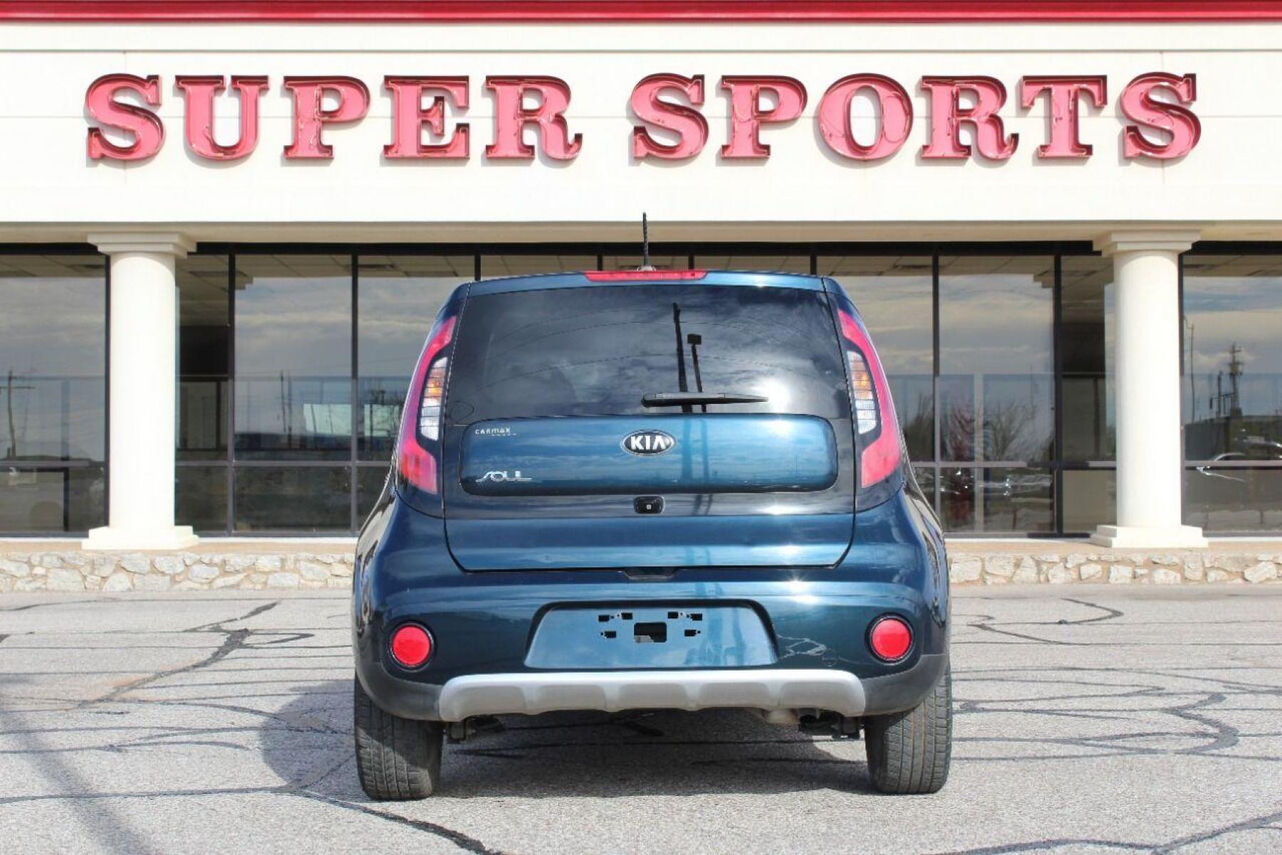 2017 Blue Kia Soul (KNDJP3A52H7) with an 2.0L I4 2.0L I4 engine, Automatic 6-Speed transmission, located at 4301 NW 39th , Oklahoma City, OK, 73112, (405) 949-5600, 35.512135, -97.598671 - NO DRIVERS LICENCE NO-FULL COVERAGE INSURANCE-NO CREDIT CHECK. COME ON OVER TO SUPERSPORTS AND TAKE A LOOK AND TEST DRIVE PLEASE GIVE US A CALL AT (405) 949-5600. NO LICENSIA DE MANEJAR- NO SEGURO DE COBERTURA TOTAL- NO VERIFICACCION DE CREDITO. POR FAVOR VENGAN A SUPERSPORTS, E - Photo #4