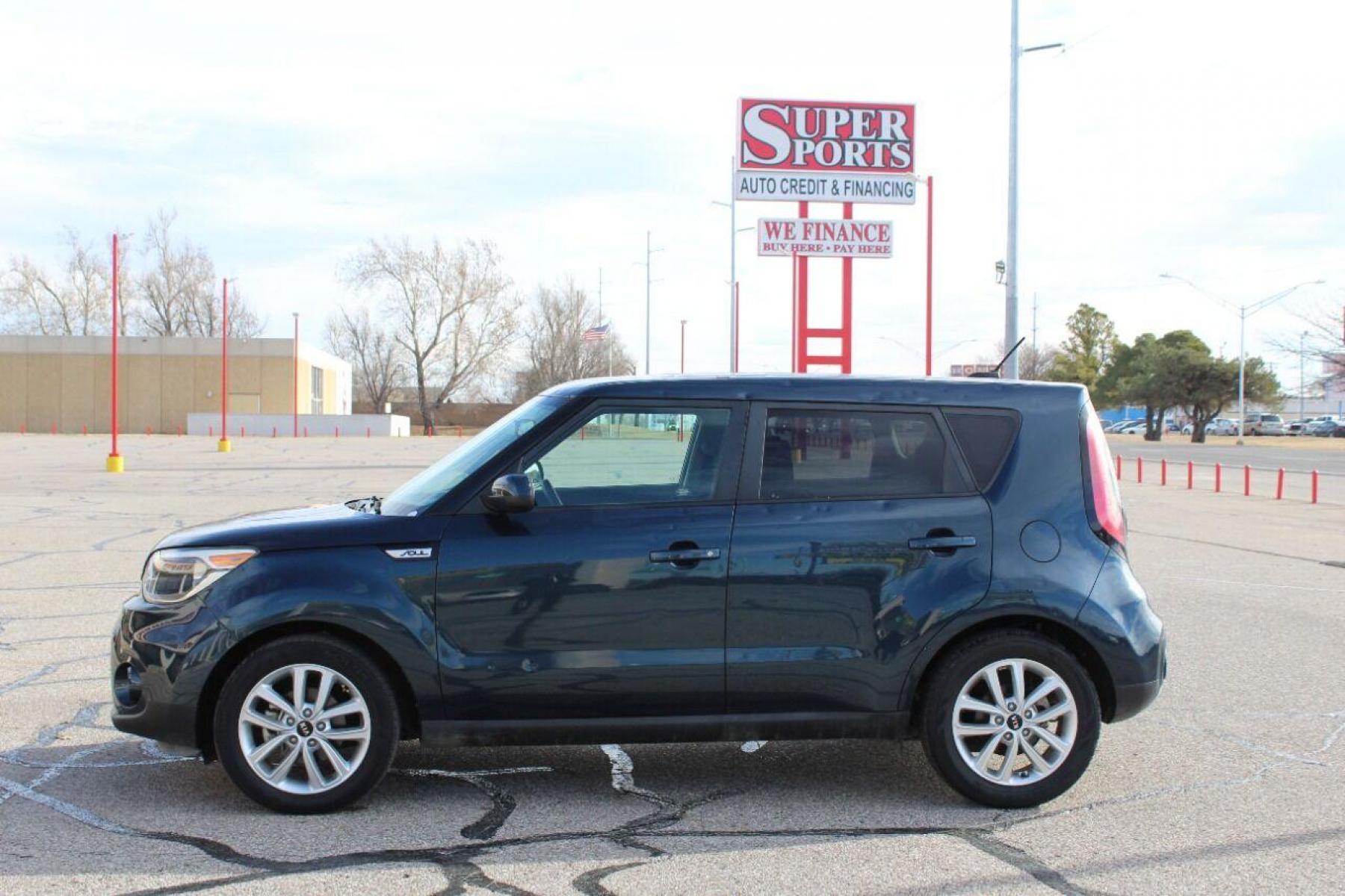 2017 Blue Kia Soul (KNDJP3A52H7) with an 2.0L I4 2.0L I4 engine, Automatic 6-Speed transmission, located at 4301 NW 39th , Oklahoma City, OK, 73112, (405) 949-5600, 35.512135, -97.598671 - NO DRIVERS LICENCE NO-FULL COVERAGE INSURANCE-NO CREDIT CHECK. COME ON OVER TO SUPERSPORTS AND TAKE A LOOK AND TEST DRIVE PLEASE GIVE US A CALL AT (405) 949-5600. NO LICENSIA DE MANEJAR- NO SEGURO DE COBERTURA TOTAL- NO VERIFICACCION DE CREDITO. POR FAVOR VENGAN A SUPERSPORTS, E - Photo #6