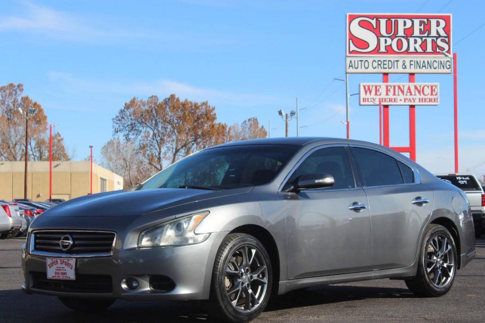 2014 Gray Nissan Maxima SV (1N4AA5AP4EC) with an 3.5L V6 DOHC 24V engine, Continuously Variable Transmission transmission, located at 4301 NW 39th , Oklahoma City, OK, 73112, (405) 949-5600, 35.512135, -97.598671 - NO DRIVERS LICENCE NO-FULL COVERAGE INSURANCE-NO CREDIT CHECK. COME ON OVER TO SUPERSPORTS AND TAKE A LOOK AND TEST DRIVE. PLEASE GIVE US A CALL AT (405) 949-5600. NO LICENSIA DE MANEJAR- NO SEGURO DE COBERTURA TOTAL- NO VERIFICACCION DE CREDITO. POR FAVOR VENGAN A SUPERSPORTS, - Photo#6