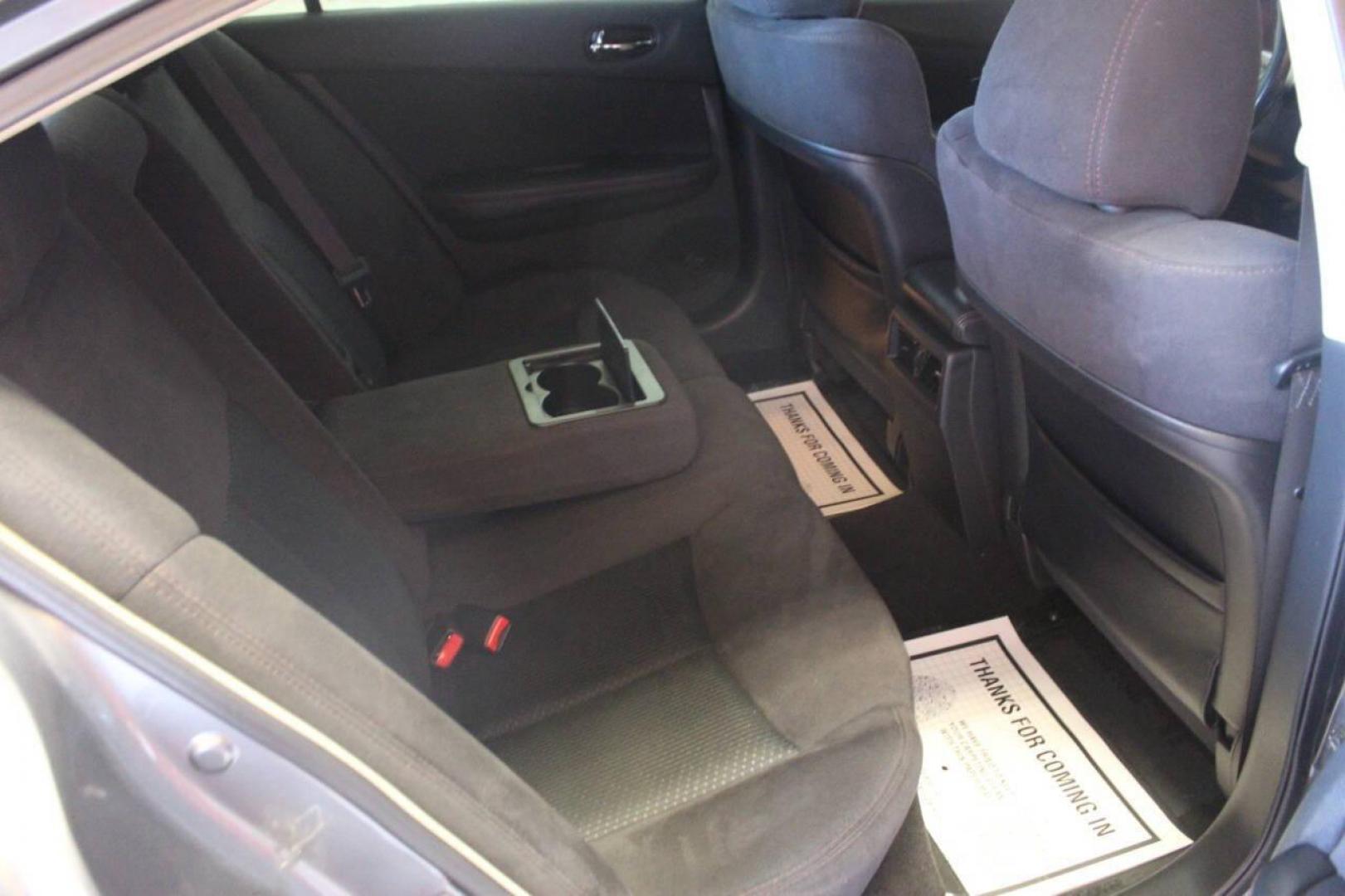 2014 Gray Nissan Maxima SV (1N4AA5AP4EC) with an 3.5L V6 DOHC 24V engine, Continuously Variable Transmission transmission, located at 4301 NW 39th , Oklahoma City, OK, 73112, (405) 949-5600, 35.512135, -97.598671 - NO DRIVERS LICENCE NO-FULL COVERAGE INSURANCE-NO CREDIT CHECK. COME ON OVER TO SUPERSPORTS AND TAKE A LOOK AND TEST DRIVE. PLEASE GIVE US A CALL AT (405) 949-5600. NO LICENSIA DE MANEJAR- NO SEGURO DE COBERTURA TOTAL- NO VERIFICACCION DE CREDITO. POR FAVOR VENGAN A SUPERSPORTS, - Photo#10