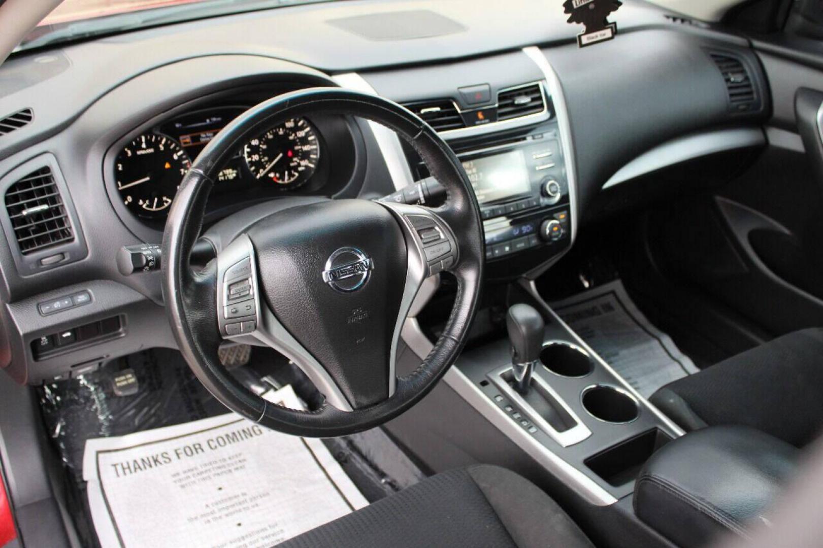 2015 Maroon Nissan Altima 2.5 S (1N4AL3AP0FC) with an 2.5L L4 DOHC 16V engine, Continuously Variable Transmission transmission, located at 4301 NW 39th , Oklahoma City, OK, 73112, (405) 949-5600, 35.512135, -97.598671 - Photo#22