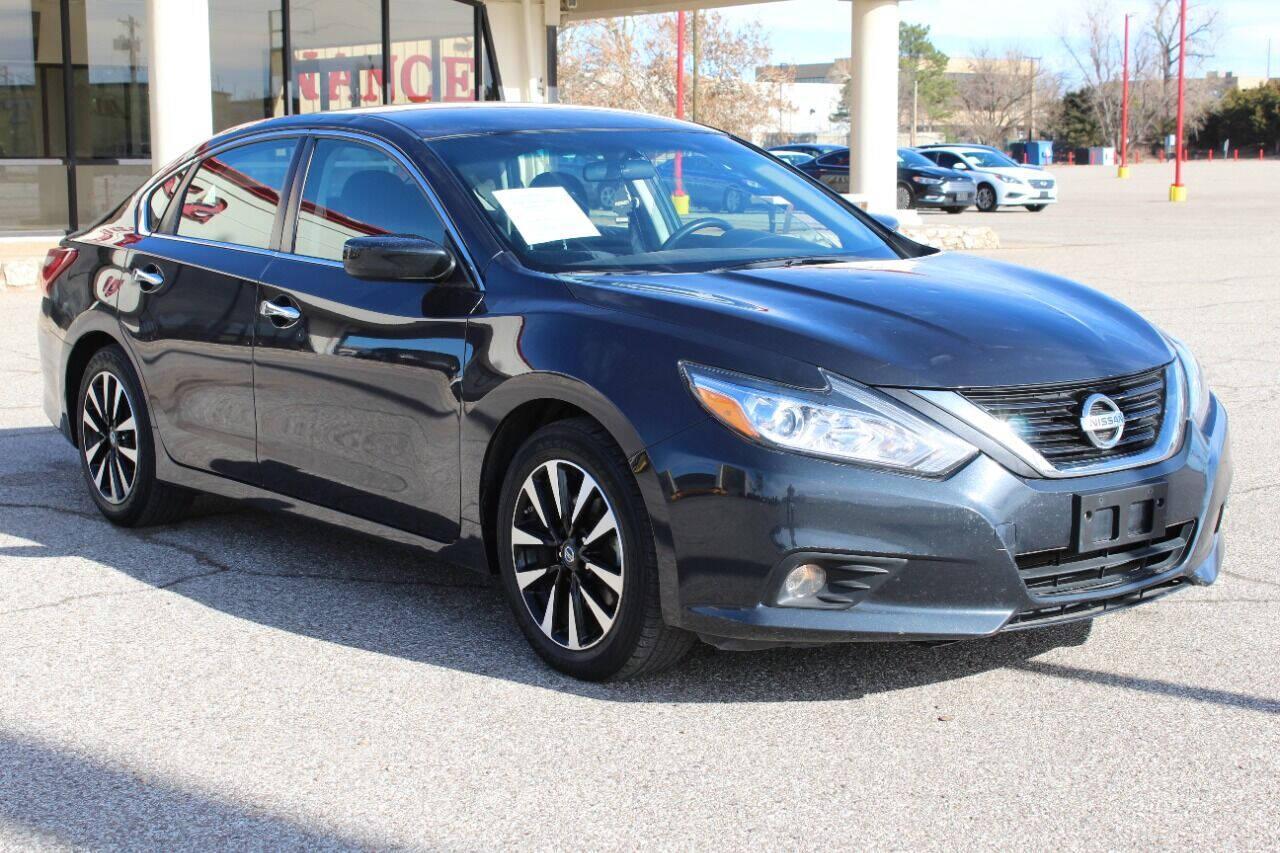 2018 Charcoal Nissan Altima 2.5 (1N4AL3AP4JC) with an 2.5L L4 DOHC 16V engine, CVT transmission, located at 4301 NW 39th , Oklahoma City, OK, 73112, (405) 949-5600, 35.512135, -97.598671 - NO DRIVERS LICENCE NO-FULL COVERAGE INSURANCE-NO CREDIT CHECK. COME ON OVER TO SUPERSPORTS AND TAKE A LOOK AND TEST DRIVE. PLEASE GIVE US A CALL AT (405) 949-5600. NO LICENCIA DE MANEJAR- NO SEGURO DE COBERTURA TOTAL- NO VERIFICACION DE CREDITO. POR FAVOR VENGAN A SUPERSPORTS, ECHE UN V - Photo#6