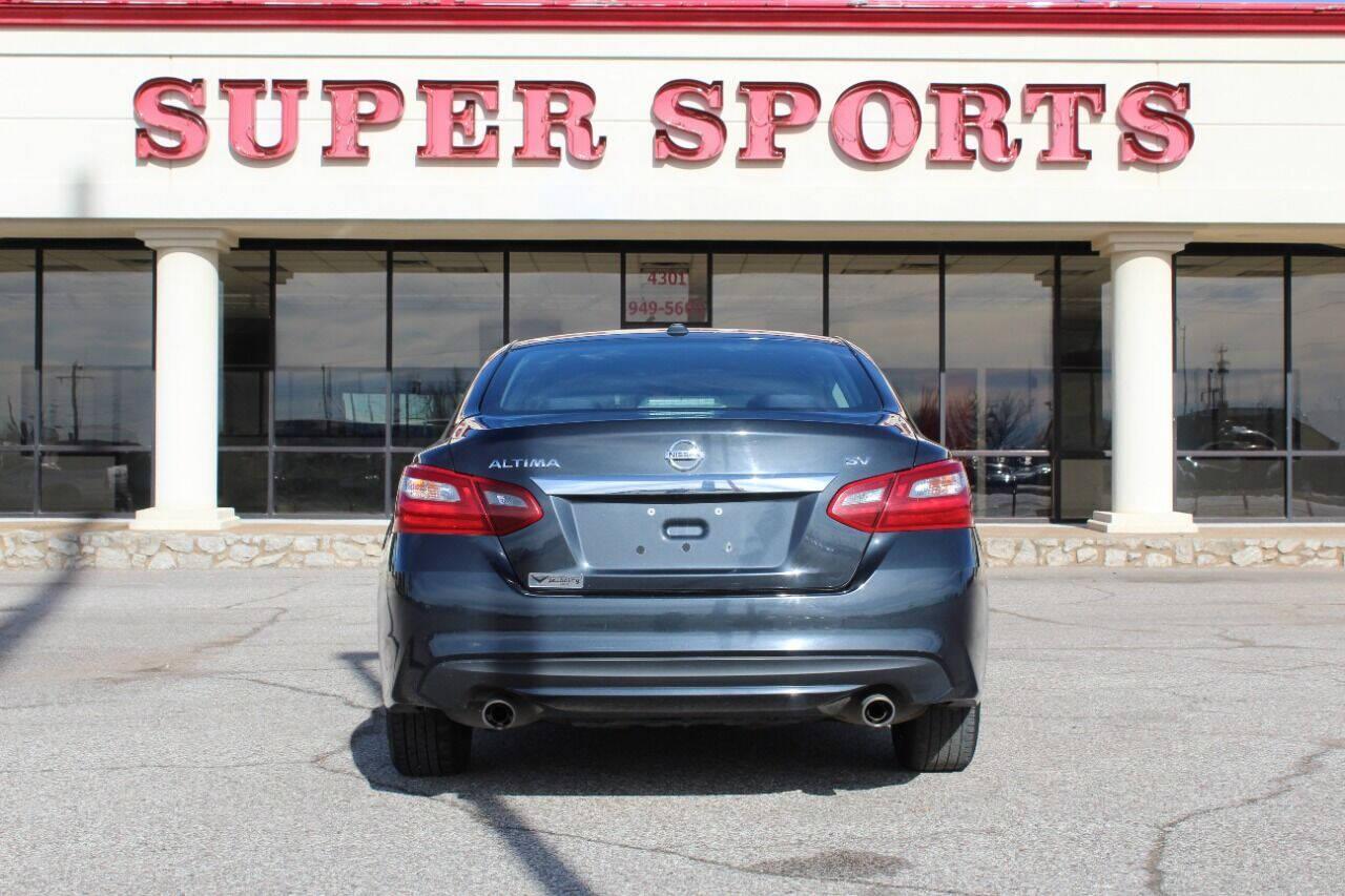 2018 Charcoal Nissan Altima 2.5 (1N4AL3AP4JC) with an 2.5L L4 DOHC 16V engine, CVT transmission, located at 4301 NW 39th , Oklahoma City, OK, 73112, (405) 949-5600, 35.512135, -97.598671 - NO DRIVERS LICENCE NO-FULL COVERAGE INSURANCE-NO CREDIT CHECK. COME ON OVER TO SUPERSPORTS AND TAKE A LOOK AND TEST DRIVE. PLEASE GIVE US A CALL AT (405) 949-5600. NO LICENCIA DE MANEJAR- NO SEGURO DE COBERTURA TOTAL- NO VERIFICACION DE CREDITO. POR FAVOR VENGAN A SUPERSPORTS, ECHE UN V - Photo#10