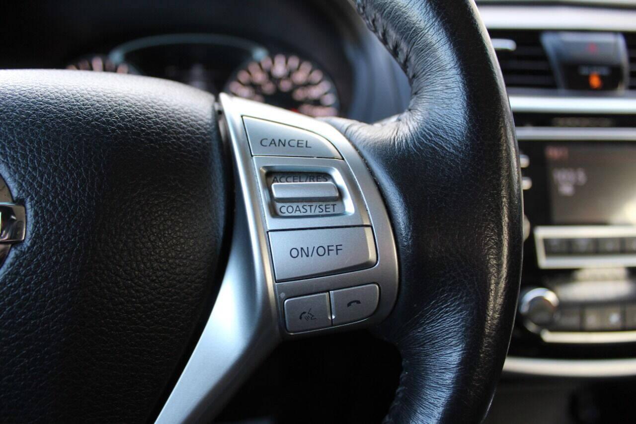 2018 Charcoal Nissan Altima 2.5 (1N4AL3AP4JC) with an 2.5L L4 DOHC 16V engine, CVT transmission, located at 4301 NW 39th , Oklahoma City, OK, 73112, (405) 949-5600, 35.512135, -97.598671 - NO DRIVERS LICENCE NO-FULL COVERAGE INSURANCE-NO CREDIT CHECK. COME ON OVER TO SUPERSPORTS AND TAKE A LOOK AND TEST DRIVE. PLEASE GIVE US A CALL AT (405) 949-5600. NO LICENCIA DE MANEJAR- NO SEGURO DE COBERTURA TOTAL- NO VERIFICACION DE CREDITO. POR FAVOR VENGAN A SUPERSPORTS, ECHE UN V - Photo#39