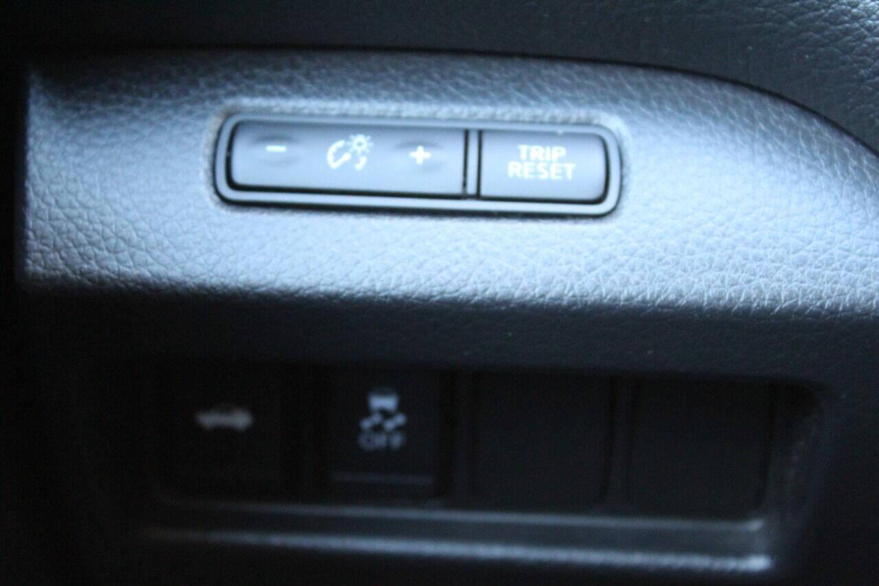 2018 Charcoal Nissan Altima 2.5 (1N4AL3AP4JC) with an 2.5L L4 DOHC 16V engine, CVT transmission, located at 4301 NW 39th , Oklahoma City, OK, 73112, (405) 949-5600, 35.512135, -97.598671 - NO DRIVERS LICENCE NO-FULL COVERAGE INSURANCE-NO CREDIT CHECK. COME ON OVER TO SUPERSPORTS AND TAKE A LOOK AND TEST DRIVE. PLEASE GIVE US A CALL AT (405) 949-5600. NO LICENCIA DE MANEJAR- NO SEGURO DE COBERTURA TOTAL- NO VERIFICACION DE CREDITO. POR FAVOR VENGAN A SUPERSPORTS, ECHE UN V - Photo#41