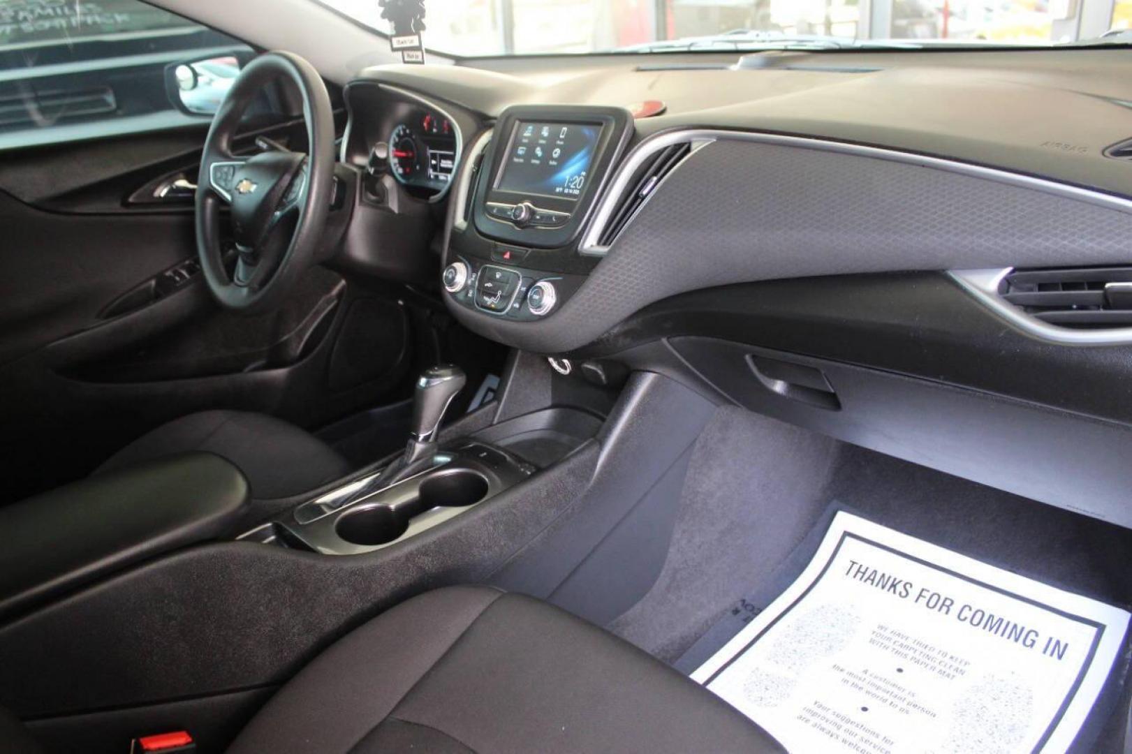 2018 Silver Chevrolet Malibu LS (1G1ZB5STXJF) with an 1.5L L4 DOHC 16V engine, 6A transmission, located at 4301 NW 39th , Oklahoma City, OK, 73112, (405) 949-5600, 35.512135, -97.598671 - NO DRIVERS LICENCE NO-FULL COVERAGE INSURANCE-NO CREDIT CHECK. COME ON OVER TO SUPERSPORTS AND TAKE A LOOK AND TEST DRIVE. PLEASE GIVE US A CALL AT (405) 949-5600. NO LICENSIA DE MANEJAR- NO SEGURO DE COBERTURA TOTAL- NO VERIFICACCION DE CREDITO. POR FAVOR VENGAN A SUPERSPORTS, ECHE UN - Photo#9