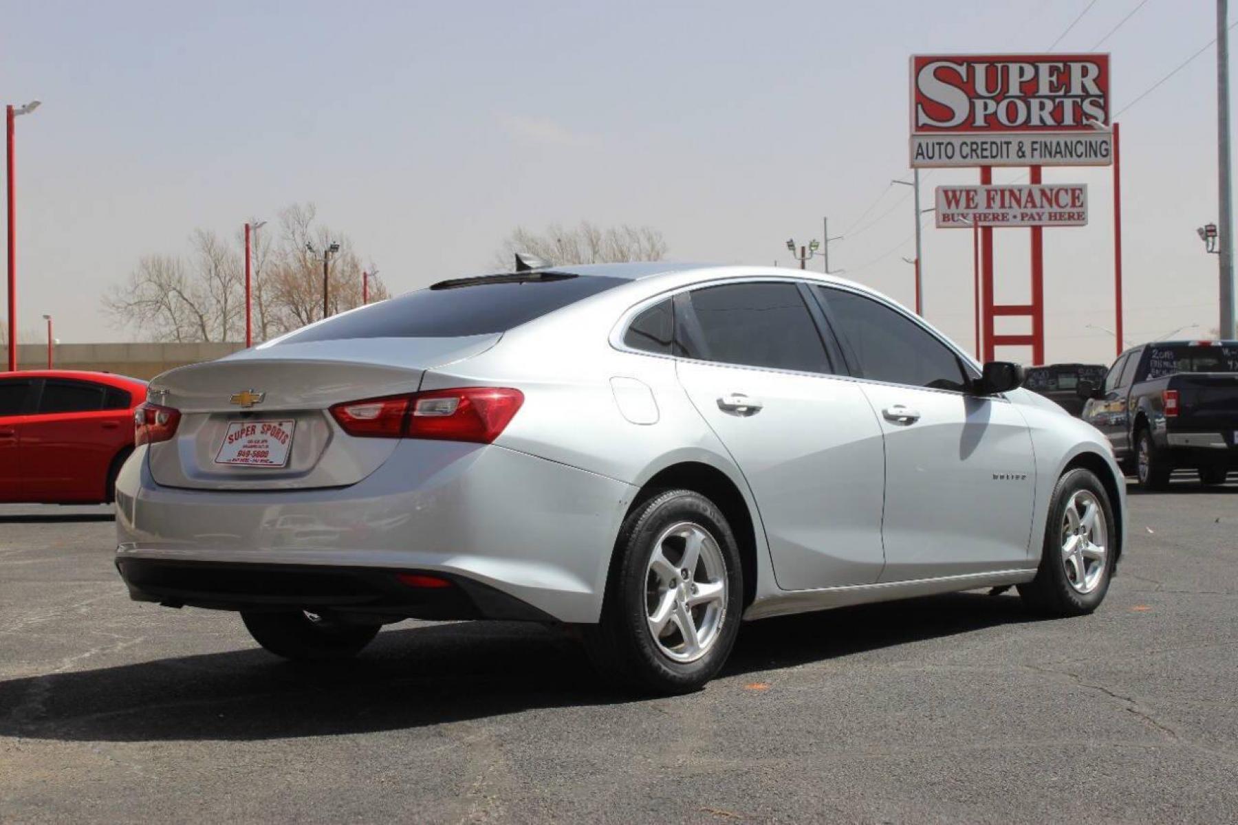 2018 Silver Chevrolet Malibu (1G1ZB5STXJF) with an 1.5L I4 Turbocharger 1.5L I4 engine, Automatic 6-Speed transmission, located at 4301 NW 39th , Oklahoma City, OK, 73112, (405) 949-5600, 35.512135, -97.598671 - NO DRIVERS LICENCE NO-FULL COVERAGE INSURANCE-NO CREDIT CHECK. COME ON OVER TO SUPERSPORTS AND TAKE A LOOK AND TEST DRIVE PLEASE GIVE US A CALL AT (405) 949-5600. NO LICENSIA DE MANEJAR- NO SEGURO DE COBERTURA TOTAL- NO VERIFICACCION DE CREDITO. POR FAVOR VENGAN A SUPERSPORTS, E - Photo #4