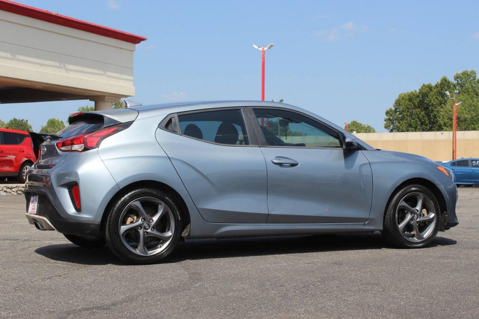 2019 Blue Hyundai Veloster 2.0 6A (KMHTG6AF0KU) with an 2.0L I4 2.0L I4 engine, Automatic 6-Speed transmission, located at 4301 NW 39th , Oklahoma City, OK, 73112, (405) 949-5600, 35.512135, -97.598671 - Hablamos espanol. SPEND SMART --- BUY FROM SUPER SPORTS. ALL PRICES, DOWN PAYMENTS, PAYMENTS, AND FINANCE TERMS ARE NEGOTIABLE AT THE TIME OF APPROVAL. WE WILL WORK WITH YOU TO FIT YOUR BUDGET. WE WILL EVEN LOWER AND ADJUST THE NUMBERS TO HELP MAKE THE VE HICLE MORE AFFORDABLE FOR YOU.- Photo#1