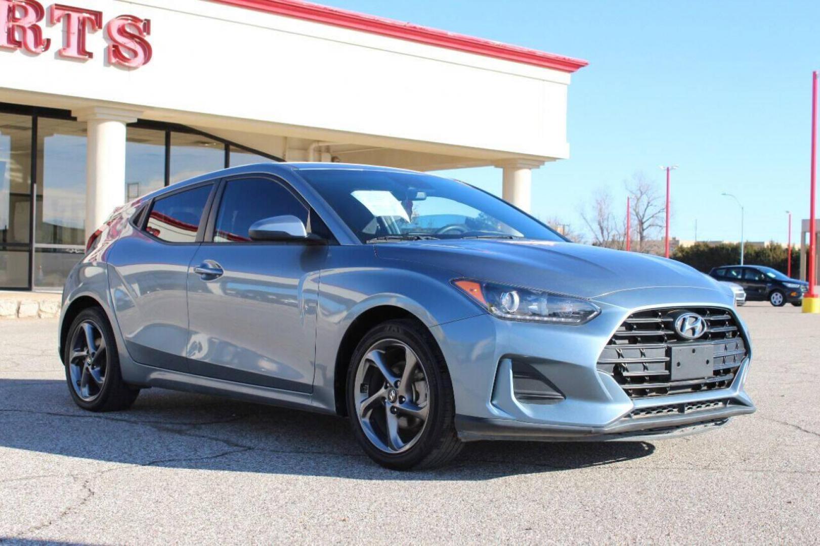 2019 Blue Hyundai Veloster 2.0 6A (KMHTG6AF0KU) with an 2.0L L4 DOHC 16V engine, 6A transmission, located at 4301 NW 39th , Oklahoma City, OK, 73112, (405) 949-5600, 35.512135, -97.598671 - NO DRIVERS LICENCE NO-FULL COVERAGE INSURANCE-NO CREDIT CHECK. COME ON OVER TO SUPERSPORTS AND TAKE A LOOK AND TEST DRIVE. PLEASE GIVE US A CALL AT (405) 949-5600. NO LICENSIA DE MANEJAR- NO SEGURO DE COBERTURA TOTAL- NO VERIFICACCION DE CREDITO. POR FAVOR VENGAN A SUPERSPORTS, ECHE UN - Photo#0