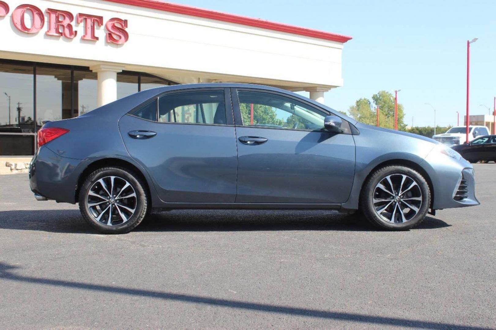 2017 Gray Toyota Corolla L CVT (2T1BURHEXHC) with an 1.8L L4 DOHC 16V engine, CVT transmission, located at 4301 NW 39th , Oklahoma City, OK, 73112, (405) 949-5600, 35.512135, -97.598671 - NO DRIVERS LICENCE NO-FULL COVERAGE INSURANCE-NO CREDIT CHECK. COME ON OVER TO SUPERSPORTS AND TAKE A LOOK AND TEST DRIVE. PLEASE GIVE US A CALL AT (405) 949-5600. NO LICENSIA DE MANEJAR- NO SEGURO DE COBERTURA TOTAL- NO VERIFICACCION DE CREDITO. POR FAVOR VENGAN A SUPERSPORTS, ECHE UN - Photo#1