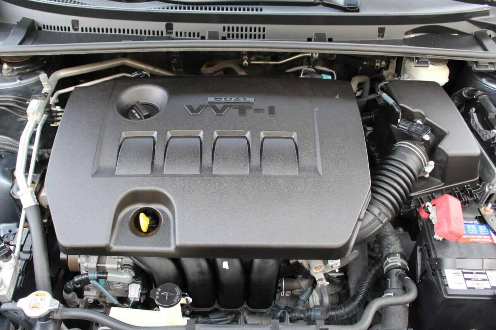 2017 Gray Toyota Corolla L CVT (2T1BURHEXHC) with an 1.8L L4 DOHC 16V engine, CVT transmission, located at 4301 NW 39th , Oklahoma City, OK, 73112, (405) 949-5600, 35.512135, -97.598671 - NO DRIVERS LICENCE NO-FULL COVERAGE INSURANCE-NO CREDIT CHECK. COME ON OVER TO SUPERSPORTS AND TAKE A LOOK AND TEST DRIVE. PLEASE GIVE US A CALL AT (405) 949-5600. NO LICENSIA DE MANEJAR- NO SEGURO DE COBERTURA TOTAL- NO VERIFICACCION DE CREDITO. POR FAVOR VENGAN A SUPERSPORTS, ECHE UN - Photo#27
