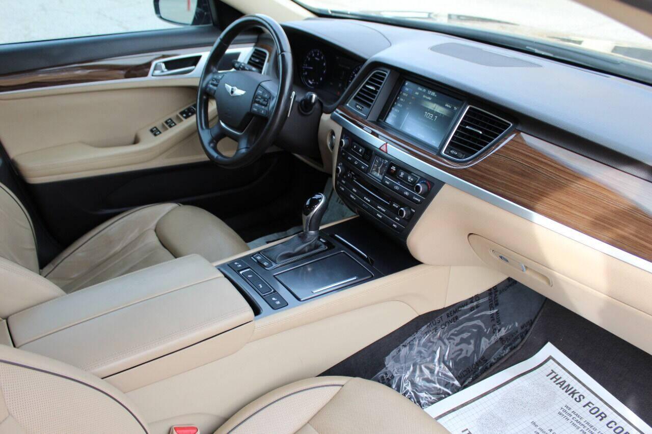 2015 Black Hyundai Genesis 3.8L (KMHGN4JE4FU) with an 3.8L V6 3.8L V6 engine, Automatic 8-Speed transmission, located at 4301 NW 39th , Oklahoma City, OK, 73112, (405) 949-5600, 35.512135, -97.598671 - NO DRIVERS LICENCE NO-FULL COVERAGE INSURANCE-NO CREDIT CHECK. COME ON OVER TO SUPERSPORTS AND TAKE A LOOK AND TEST DRIVE PLEASE GIVE US A CALL AT (405) 949-5600. NO LICENSIA DE MANEJAR- NO SEGURO DE COBERTURA TOTAL- NO VERIFICACCION DE CREDITO. POR FAVOR VENGAN A SUPERSPORTS, ECHE UN VIS - Photo#11