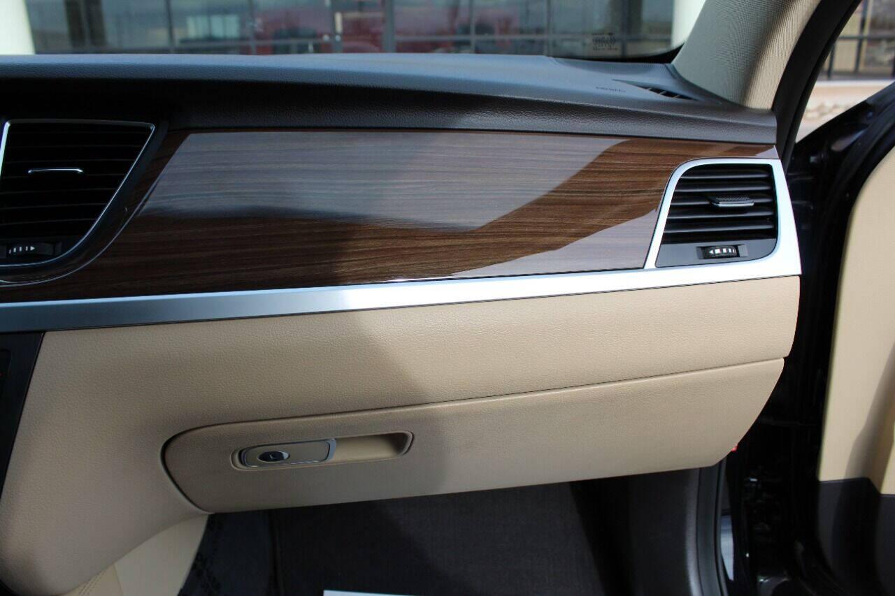 2015 Black Hyundai Genesis 3.8L (KMHGN4JE4FU) with an 3.8L V6 3.8L V6 engine, Automatic 8-Speed transmission, located at 4301 NW 39th , Oklahoma City, OK, 73112, (405) 949-5600, 35.512135, -97.598671 - NO DRIVERS LICENCE NO-FULL COVERAGE INSURANCE-NO CREDIT CHECK. COME ON OVER TO SUPERSPORTS AND TAKE A LOOK AND TEST DRIVE PLEASE GIVE US A CALL AT (405) 949-5600. NO LICENSIA DE MANEJAR- NO SEGURO DE COBERTURA TOTAL- NO VERIFICACCION DE CREDITO. POR FAVOR VENGAN A SUPERSPORTS, ECHE UN VIS - Photo#14