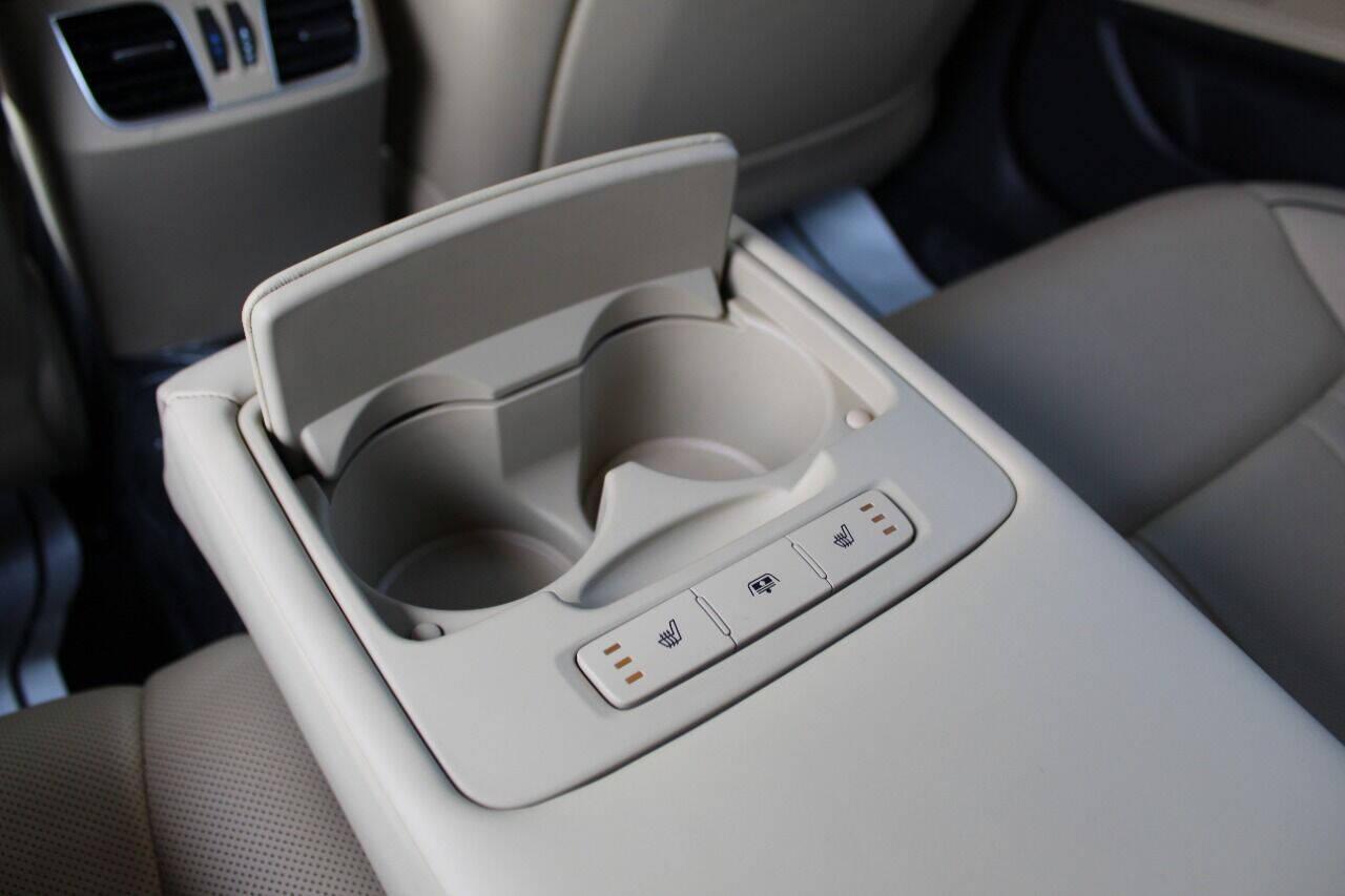 2015 Black Hyundai Genesis 3.8L (KMHGN4JE4FU) with an 3.8L V6 3.8L V6 engine, Automatic 8-Speed transmission, located at 4301 NW 39th , Oklahoma City, OK, 73112, (405) 949-5600, 35.512135, -97.598671 - NO DRIVERS LICENCE NO-FULL COVERAGE INSURANCE-NO CREDIT CHECK. COME ON OVER TO SUPERSPORTS AND TAKE A LOOK AND TEST DRIVE PLEASE GIVE US A CALL AT (405) 949-5600. NO LICENSIA DE MANEJAR- NO SEGURO DE COBERTURA TOTAL- NO VERIFICACCION DE CREDITO. POR FAVOR VENGAN A SUPERSPORTS, ECHE UN VIS - Photo#23