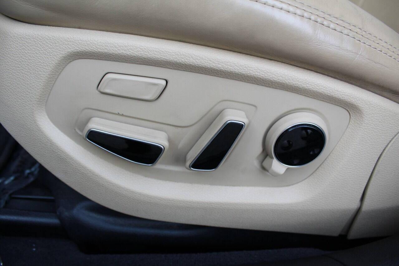 2015 Black Hyundai Genesis 3.8L (KMHGN4JE4FU) with an 3.8L V6 3.8L V6 engine, Automatic 8-Speed transmission, located at 4301 NW 39th , Oklahoma City, OK, 73112, (405) 949-5600, 35.512135, -97.598671 - NO DRIVERS LICENCE NO-FULL COVERAGE INSURANCE-NO CREDIT CHECK. COME ON OVER TO SUPERSPORTS AND TAKE A LOOK AND TEST DRIVE PLEASE GIVE US A CALL AT (405) 949-5600. NO LICENSIA DE MANEJAR- NO SEGURO DE COBERTURA TOTAL- NO VERIFICACCION DE CREDITO. POR FAVOR VENGAN A SUPERSPORTS, ECHE UN VIS - Photo#29