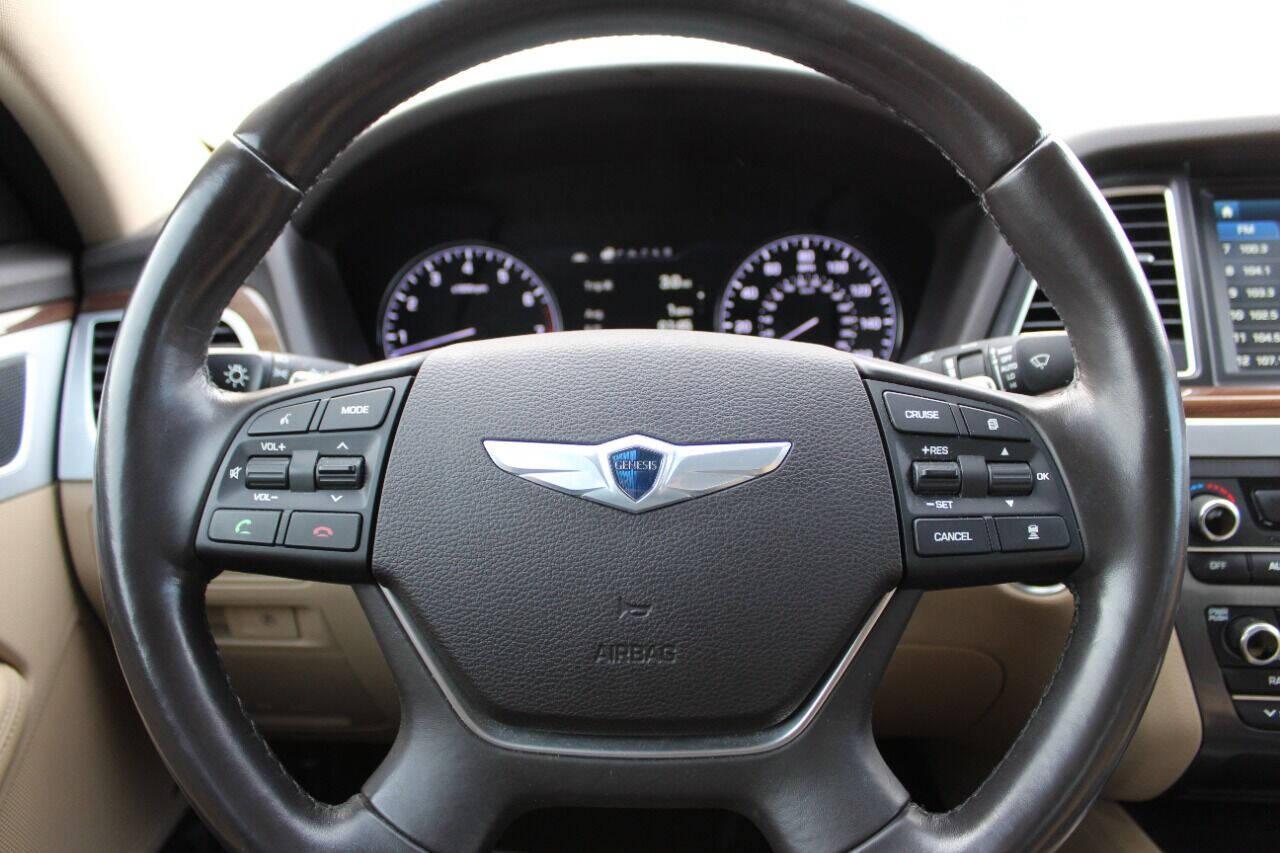 2015 Black Hyundai Genesis 3.8L (KMHGN4JE4FU) with an 3.8L V6 3.8L V6 engine, Automatic 8-Speed transmission, located at 4301 NW 39th , Oklahoma City, OK, 73112, (405) 949-5600, 35.512135, -97.598671 - NO DRIVERS LICENCE NO-FULL COVERAGE INSURANCE-NO CREDIT CHECK. COME ON OVER TO SUPERSPORTS AND TAKE A LOOK AND TEST DRIVE PLEASE GIVE US A CALL AT (405) 949-5600. NO LICENSIA DE MANEJAR- NO SEGURO DE COBERTURA TOTAL- NO VERIFICACCION DE CREDITO. POR FAVOR VENGAN A SUPERSPORTS, ECHE UN VIS - Photo#30