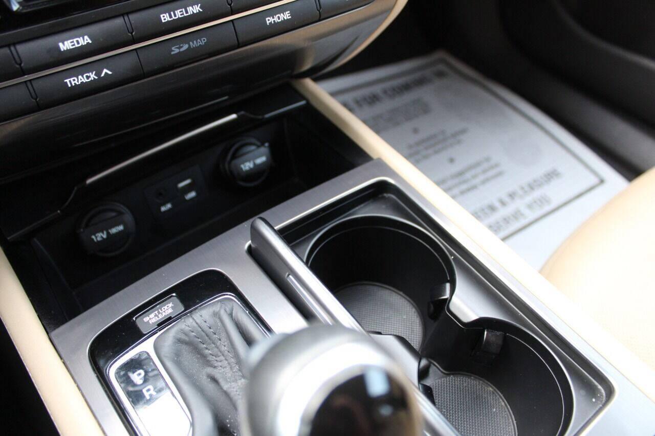 2015 Black Hyundai Genesis 3.8L (KMHGN4JE4FU) with an 3.8L V6 3.8L V6 engine, Automatic 8-Speed transmission, located at 4301 NW 39th , Oklahoma City, OK, 73112, (405) 949-5600, 35.512135, -97.598671 - NO DRIVERS LICENCE NO-FULL COVERAGE INSURANCE-NO CREDIT CHECK. COME ON OVER TO SUPERSPORTS AND TAKE A LOOK AND TEST DRIVE PLEASE GIVE US A CALL AT (405) 949-5600. NO LICENSIA DE MANEJAR- NO SEGURO DE COBERTURA TOTAL- NO VERIFICACCION DE CREDITO. POR FAVOR VENGAN A SUPERSPORTS, ECHE UN VIS - Photo#39