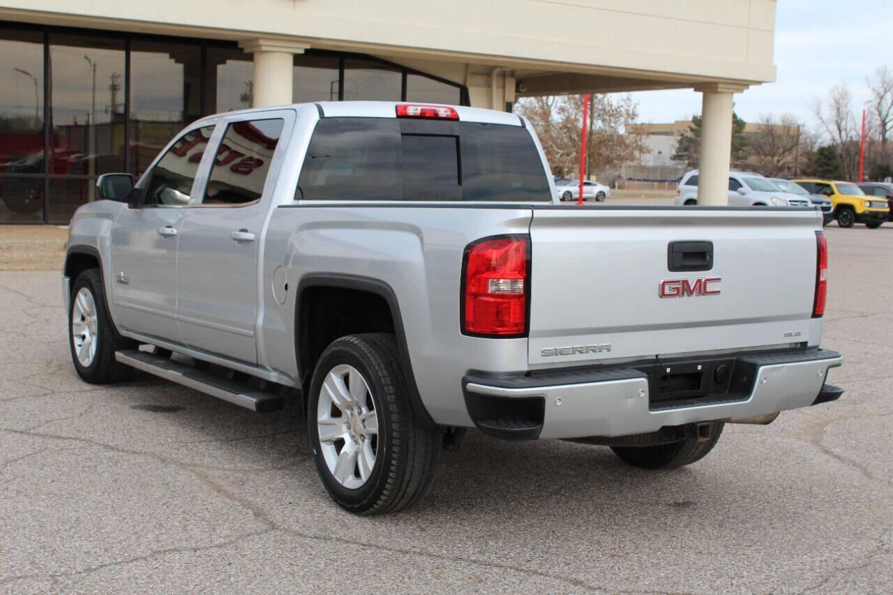 2015 Silver GMC Sierra 1500 SLE Crew Cab Long Box 2WD (3GTP1UEC7FG) with an 5.3L V8 OHV 16V engine, 6-Speed Automatic transmission, located at 4301 NW 39th , Oklahoma City, OK, 73112, (405) 949-5600, 35.512135, -97.598671 - Photo#11