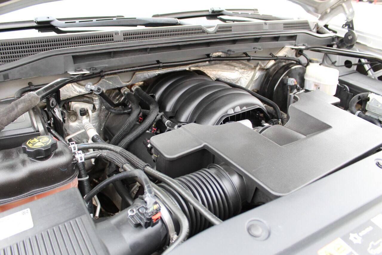 2015 Silver GMC Sierra 1500 SLE Crew Cab Long Box 2WD (3GTP1UEC7FG) with an 5.3L V8 OHV 16V engine, 6-Speed Automatic transmission, located at 4301 NW 39th , Oklahoma City, OK, 73112, (405) 949-5600, 35.512135, -97.598671 - Photo#14