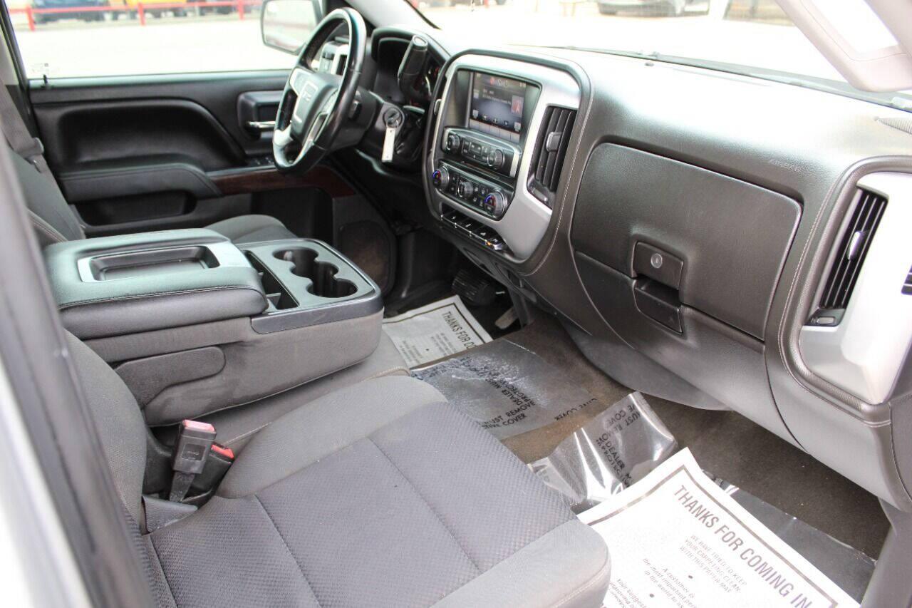 2015 Silver GMC Sierra 1500 SLE Crew Cab Long Box 2WD (3GTP1UEC7FG) with an 5.3L V8 OHV 16V engine, 6-Speed Automatic transmission, located at 4301 NW 39th , Oklahoma City, OK, 73112, (405) 949-5600, 35.512135, -97.598671 - Photo#16
