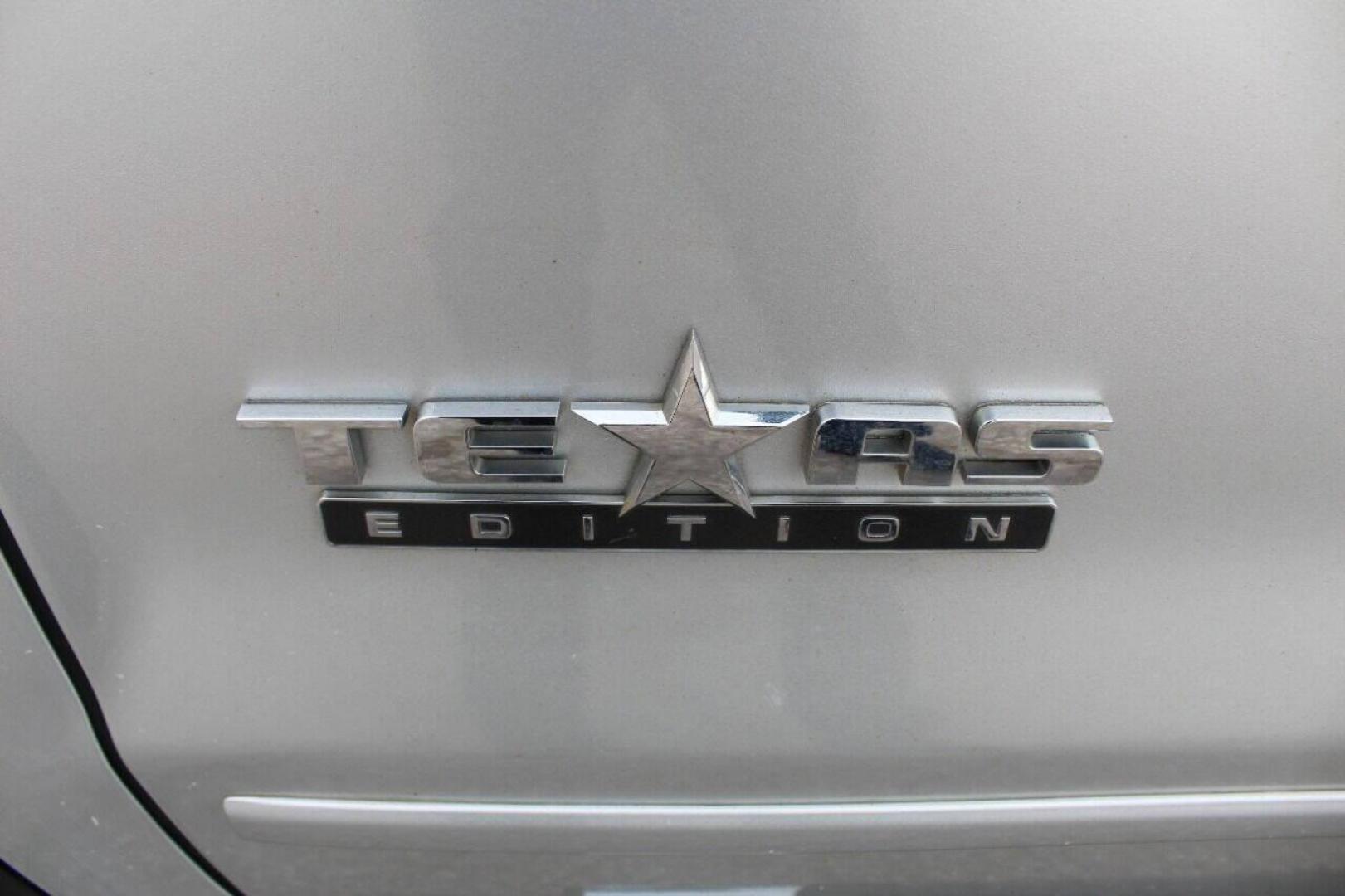 2015 Silver GMC Sierra 1500 SLE Crew Cab Long Box 2WD (3GTP1UEC7FG) with an 5.3L V8 OHV 16V engine, 6-Speed Automatic transmission, located at 4301 NW 39th , Oklahoma City, OK, 73112, (405) 949-5600, 35.512135, -97.598671 - NO DRIVERS LICENCE NO-FULL COVERAGE INSURANCE-NO CREDIT CHECK. COME ON OVER TO SUPERSPORTS AND TAKE A LOOK AND TEST DRIVE. PLEASE GIVE US A CALL AT (405) 949-5600. NO LICENSIA DE MANEJAR- NO SEGURO DE COBERTURA TOTAL- NO VERIFICACCION DE CREDITO. POR FAVOR VENGAN A SUPERSPORTS, - Photo#13