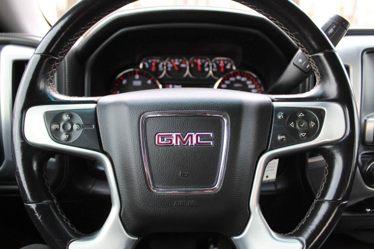 2015 Silver GMC Sierra 1500 SLE Crew Cab Long Box 2WD (3GTP1UEC7FG) with an 5.3L V8 OHV 16V engine, 6-Speed Automatic transmission, located at 4301 NW 39th , Oklahoma City, OK, 73112, (405) 949-5600, 35.512135, -97.598671 - Photo#24