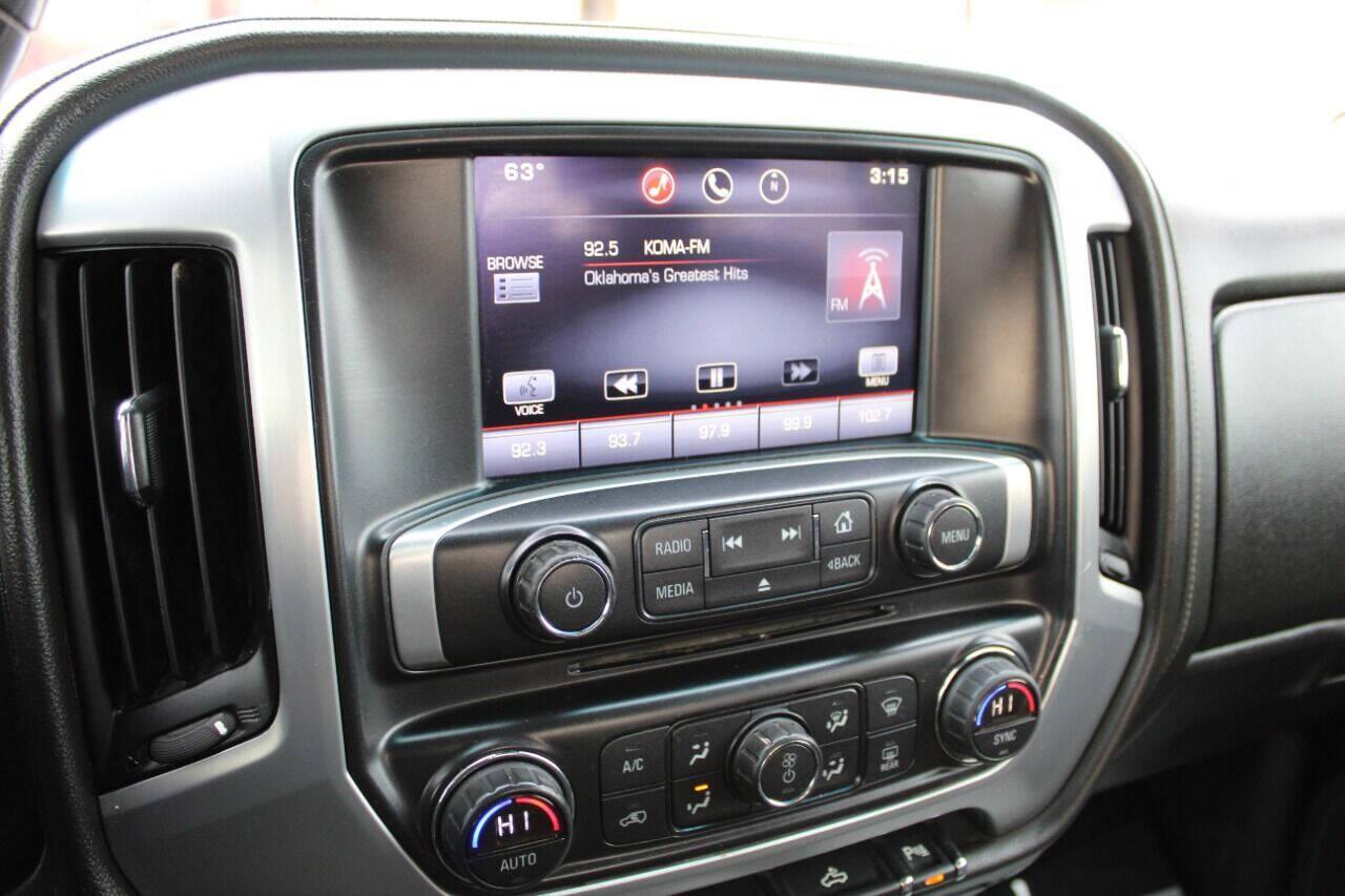 2015 Silver GMC Sierra 1500 SLE Crew Cab Long Box 2WD (3GTP1UEC7FG) with an 5.3L V8 OHV 16V engine, 6-Speed Automatic transmission, located at 4301 NW 39th , Oklahoma City, OK, 73112, (405) 949-5600, 35.512135, -97.598671 - Photo#27