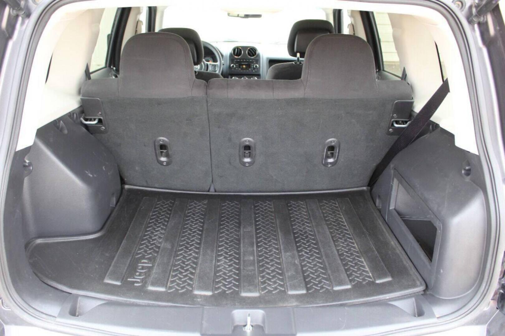 2017 Gray Jeep Patriot Sport 2WD (1C4NJPBA6HD) with an 2.0L L4 DOHC 16V engine, Automatic 6-Speed transmission, located at 4301 NW 39th , Oklahoma City, OK, 73112, (405) 949-5600, 35.512135, -97.598671 - NO DRIVERS LICENCE NO-FULL COVERAGE INSURANCE-NO CREDIT CHECK. COME ON OVER TO SUPERSPORTS AND TAKE A LOOK AND TEST DRIVE. PLEASE GIVE US A CALL AT (405) 949-5600. NO LICENSIA DE MANEJAR- NO SEGURO DE COBERTURA TOTAL- NO VERIFICACCION DE CREDITO. POR FAVOR VENGAN A SUPERSPORTS, ECHE UN - Photo#13