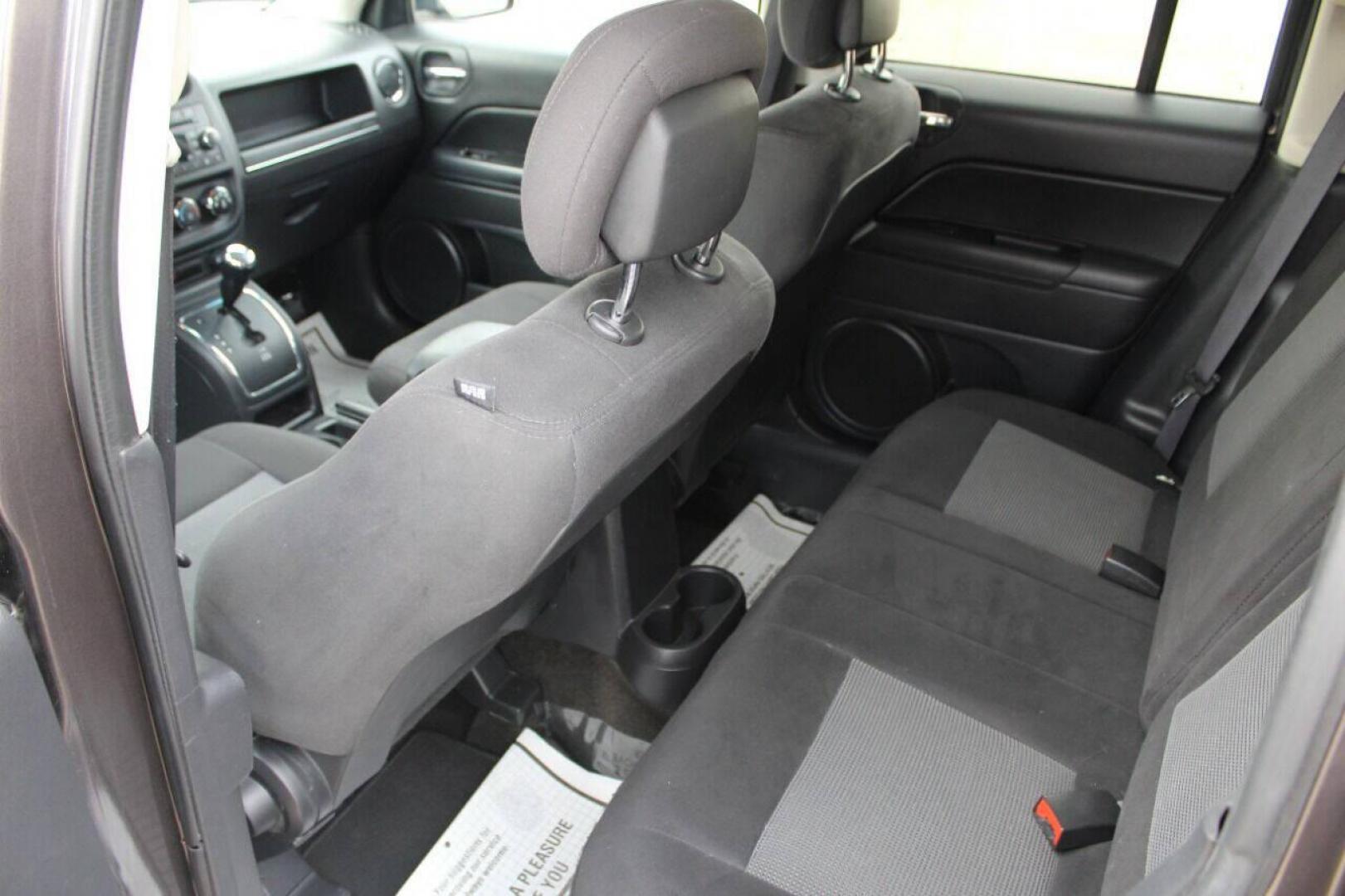 2017 Gray Jeep Patriot Sport 2WD (1C4NJPBA6HD) with an 2.0L L4 DOHC 16V engine, Automatic 6-Speed transmission, located at 4301 NW 39th , Oklahoma City, OK, 73112, (405) 949-5600, 35.512135, -97.598671 - NO DRIVERS LICENCE NO-FULL COVERAGE INSURANCE-NO CREDIT CHECK. COME ON OVER TO SUPERSPORTS AND TAKE A LOOK AND TEST DRIVE. PLEASE GIVE US A CALL AT (405) 949-5600. NO LICENSIA DE MANEJAR- NO SEGURO DE COBERTURA TOTAL- NO VERIFICACCION DE CREDITO. POR FAVOR VENGAN A SUPERSPORTS, ECHE UN - Photo#14