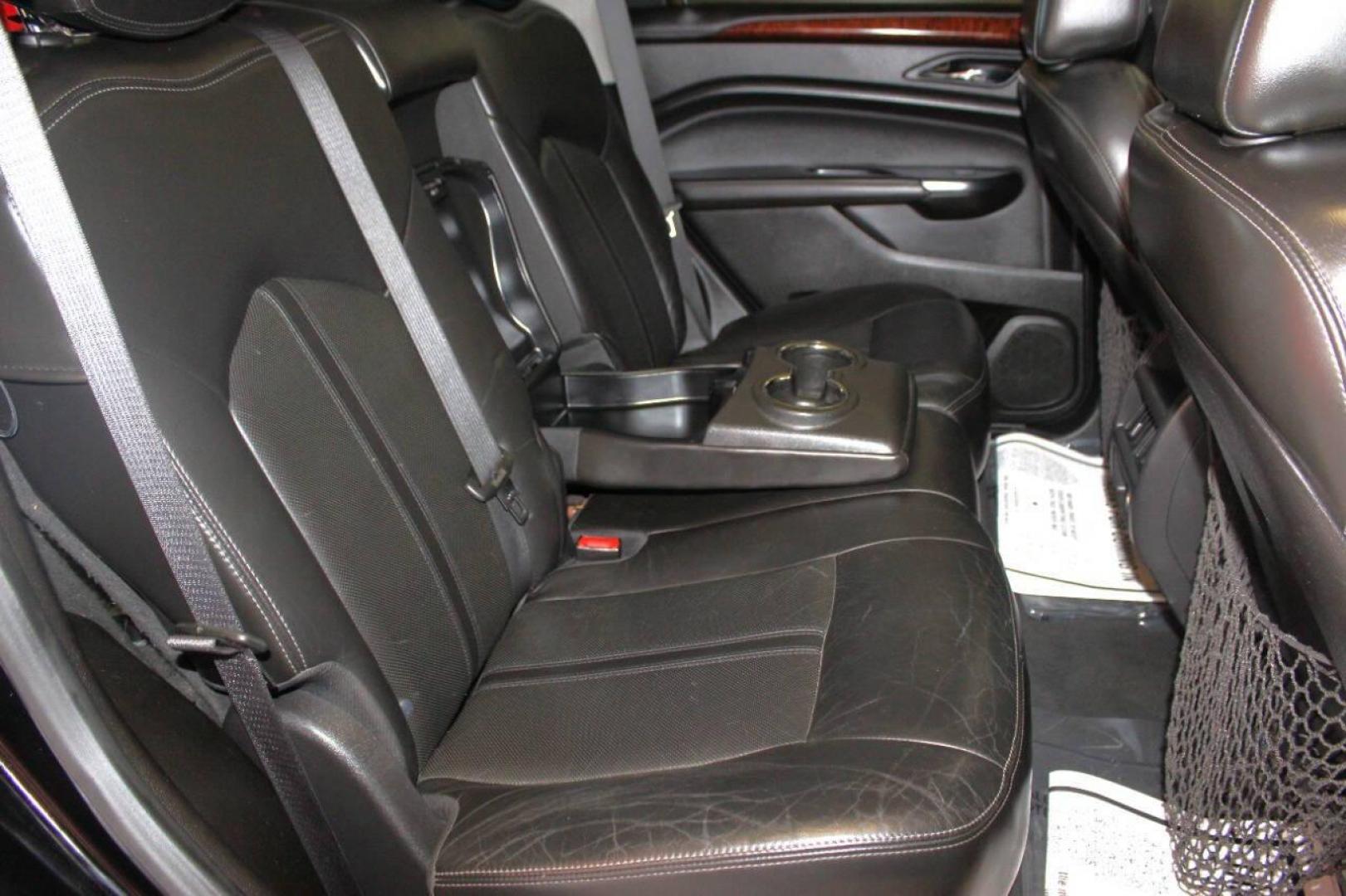 2013 Black Cadillac SRX Premium (3GYFNCE3XDS) with an 3.6L V6 DOHC 24V FFV engine, 6-Speed Automatic transmission, located at 4301 NW 39th , Oklahoma City, OK, 73112, (405) 949-5600, 35.512135, -97.598671 - NO DRIVERS LICENCE NO-FULL COVERAGE INSURANCE-NO CREDIT CHECK. COME ON OVER TO SUPERSPORTS AND TAKE A LOOK AND TEST DRIVE. PLEASE GIVE US A CALL AT (405) 949-5600. NO LICENSIA DE MANEJAR- NO SEGURO DE COBERTURA TOTAL- NO VERIFICACCION DE CREDITO. POR FAVOR VENGAN A SUPERSPORTS, ECHE UN - Photo#11