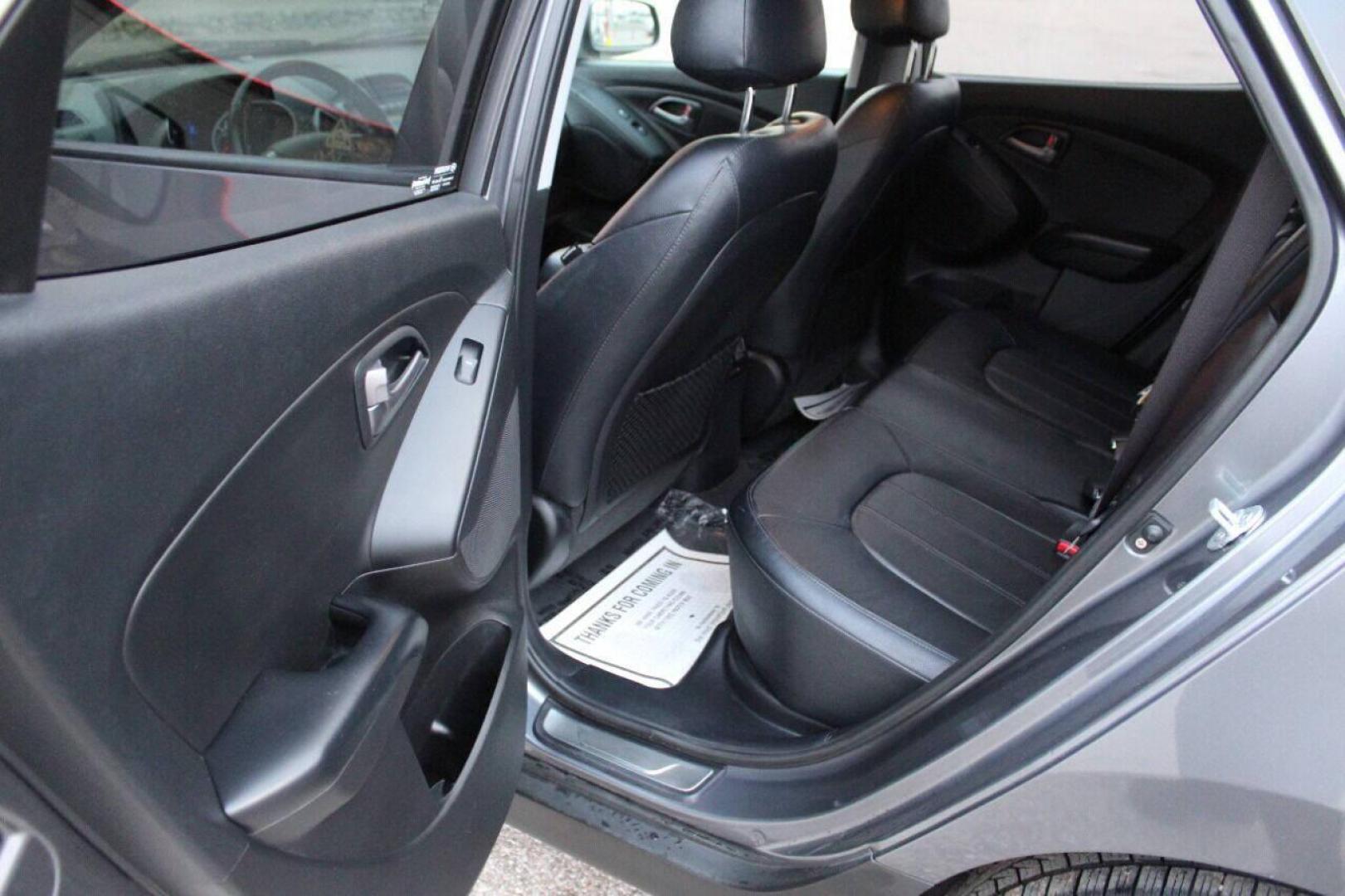 2014 Gray Hyundai Tucson GLS 2WD (KM8JU3AG3EU) with an 2.4L L4 DOHC 16V engine, 6-Speed Automatic transmission, located at 4301 NW 39th , Oklahoma City, OK, 73112, (405) 949-5600, 35.512135, -97.598671 - Photo#17