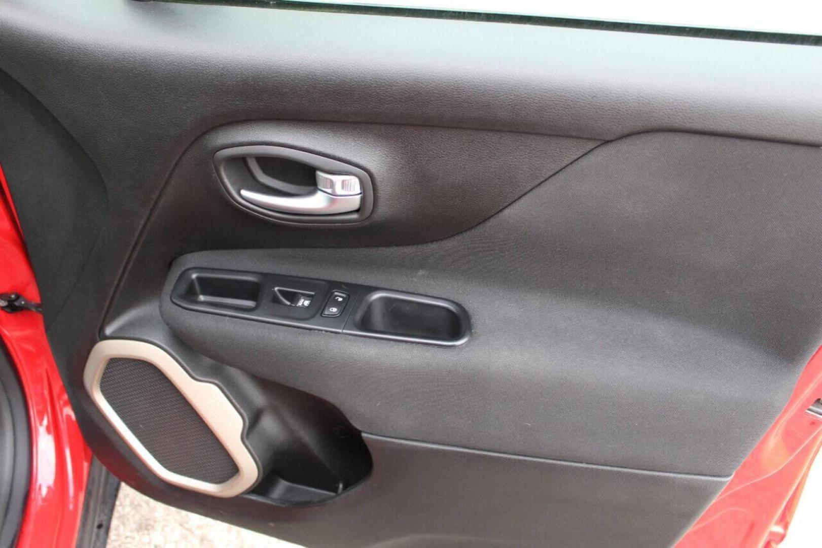 2015 Red Jeep Renegade Sport FWD (ZACCJAAT0FP) with an 2.4L L4 engine, 6-Speed Manual transmission, located at 4301 NW 39th , Oklahoma City, OK, 73112, (405) 949-5600, 35.512135, -97.598671 - NO DRIVERS LICENCE NO-FULL COVERAGE INSURANCE-NO CREDIT CHECK. COME ON OVER TO SUPERSPORTS AND TAKE A LOOK AND TEST DRIVE. PLEASE GIVE US A CALL AT (405) 949-5600. NO LICENSIA DE MANEJAR- NO SEGURO DE COBERTURA TOTAL- NO VERIFICACCION DE CREDITO. POR FAVOR VENGAN A SUPERSPORTS, ECHE UN - Photo#28