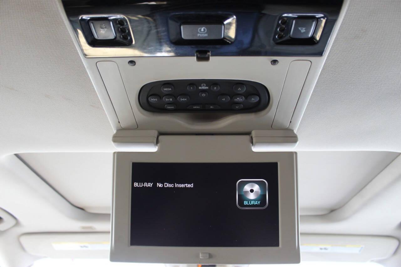 2015 Black Chevrolet Suburban LTZ 1500 4WD (1GNSKKKC3FR) with an 5.3L V8 OHV 16V engine, 6-Speed Automatic transmission, located at 4301 NW 39th , Oklahoma City, OK, 73112, (405) 949-5600, 35.512135, -97.598671 - Photo#21