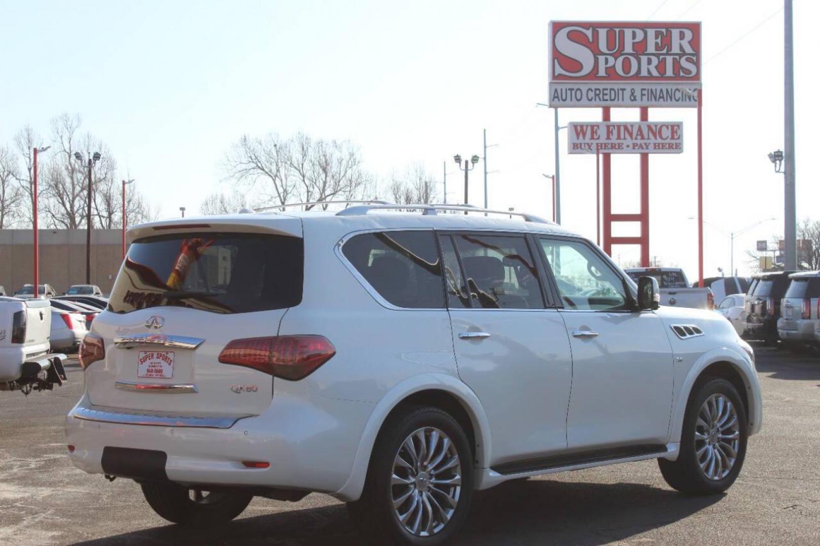 2016 White Infiniti QX80 4WD (JN8AZ2NE0G9) with an 5.6L V8 DOHC 32V engine, 7A transmission, located at 4301 NW 39th , Oklahoma City, OK, 73112, (405) 949-5600, 35.512135, -97.598671 - NO DRIVERS LICENSE - NO FULL COVERAGE INSURANCE NO CREDIT CHECK. COME ON OVER TO SUPERSPORTS AND TAKE A LOOK AND TEST DRIVE. PLEASE GIVE US A CALL AT (405) 949-5600. NO LICENCIA DE MANEJAR - NO SEGURO DE COBERTURA TOTAL - NO VERIFICACION DE CREDITO. POR FAVOR VENGAN A SUPERSPORTS, ECHE - Photo#4
