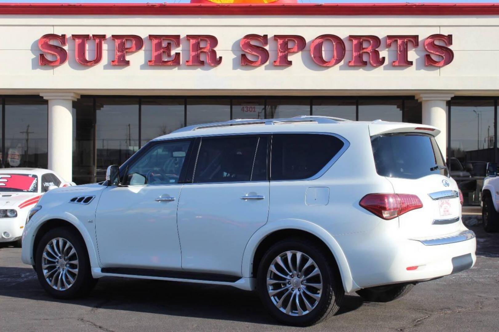 2016 White Infiniti QX80 4WD (JN8AZ2NE0G9) with an 5.6L V8 DOHC 32V engine, 7A transmission, located at 4301 NW 39th , Oklahoma City, OK, 73112, (405) 949-5600, 35.512135, -97.598671 - NO DRIVERS LICENSE - NO FULL COVERAGE INSURANCE NO CREDIT CHECK. COME ON OVER TO SUPERSPORTS AND TAKE A LOOK AND TEST DRIVE. PLEASE GIVE US A CALL AT (405) 949-5600. NO LICENCIA DE MANEJAR - NO SEGURO DE COBERTURA TOTAL - NO VERIFICACION DE CREDITO. POR FAVOR VENGAN A SUPERSPORTS, ECHE - Photo#5
