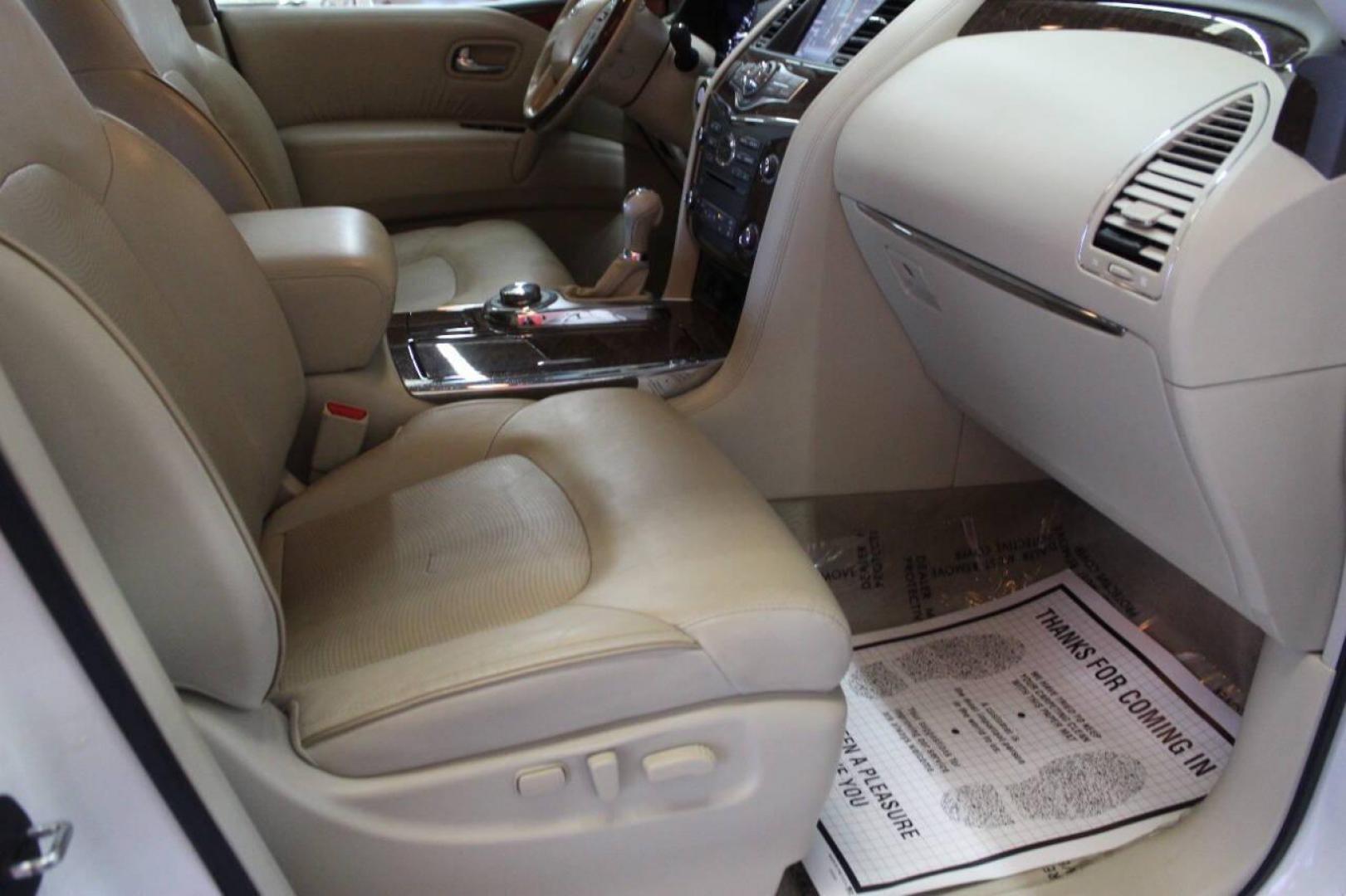 2016 White Infiniti QX80 4WD (JN8AZ2NE0G9) with an 5.6L V8 DOHC 32V engine, 7A transmission, located at 4301 NW 39th , Oklahoma City, OK, 73112, (405) 949-5600, 35.512135, -97.598671 - NO DRIVERS LICENSE - NO FULL COVERAGE INSURANCE NO CREDIT CHECK. COME ON OVER TO SUPERSPORTS AND TAKE A LOOK AND TEST DRIVE. PLEASE GIVE US A CALL AT (405) 949-5600. NO LICENCIA DE MANEJAR - NO SEGURO DE COBERTURA TOTAL - NO VERIFICACION DE CREDITO. POR FAVOR VENGAN A SUPERSPORTS, ECHE - Photo#9
