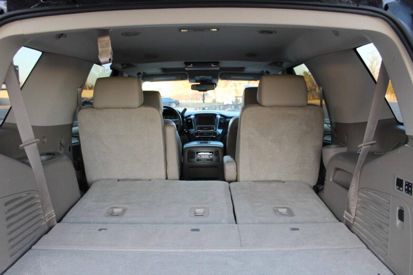 2015 Pewter Chevrolet Tahoe LTZ 4WD (1GNSKCKC6FR) with an 5.3L V8 5.3L V8 engine, Automatic 6-Speed transmission, located at 4301 NW 39th , Oklahoma City, OK, 73112, (405) 949-5600, 35.512135, -97.598671 - Hablamos espanol. SPEND SMART --- BUY FROM SUPER SPORTS. ALL PRICES, DOWN PAYMENTS, PAYMENTS, AND FINANCE TERMS ARE NEGOTIABLE AT THE TIME OF APPROVAL. WE WILL WORK WITH YOU TO FIT YOUR BUDGET. WE WILL EVEN LOWER AND ADJUST THE NUMBERS TO HELP MAKE THE VEHICLE MORE AFFORDABLE FOR YOU.- Photo#15