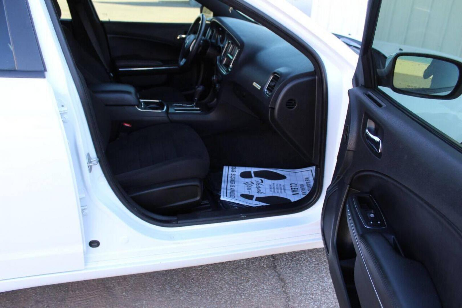 2013 White Dodge Charger SE (2C3CDXBG5DH) with an 3.6L V6 DOHC 24V engine, 5-Speed Automatic transmission, located at 4301 NW 39th , Oklahoma City, OK, 73112, (405) 949-5600, 35.512135, -97.598671 - NO DRIVERS LICENCE NO-FULL COVERAGE INSURANCE-NO CREDIT CHECK. COME ON OVER TO SUPERSPORTS AND TAKE A LOOK AND TEST DRIVE PLEASE GIVE US A CALL AT (405) 949-5600. NO LICENSIA DE MANEJAR- NO SEGURO DE COBERTURA TOTAL- NO VERIFICACCION DE CREDITO. POR FAVOR VENGAN A SUPERSPORTS, ECHE - Photo#16