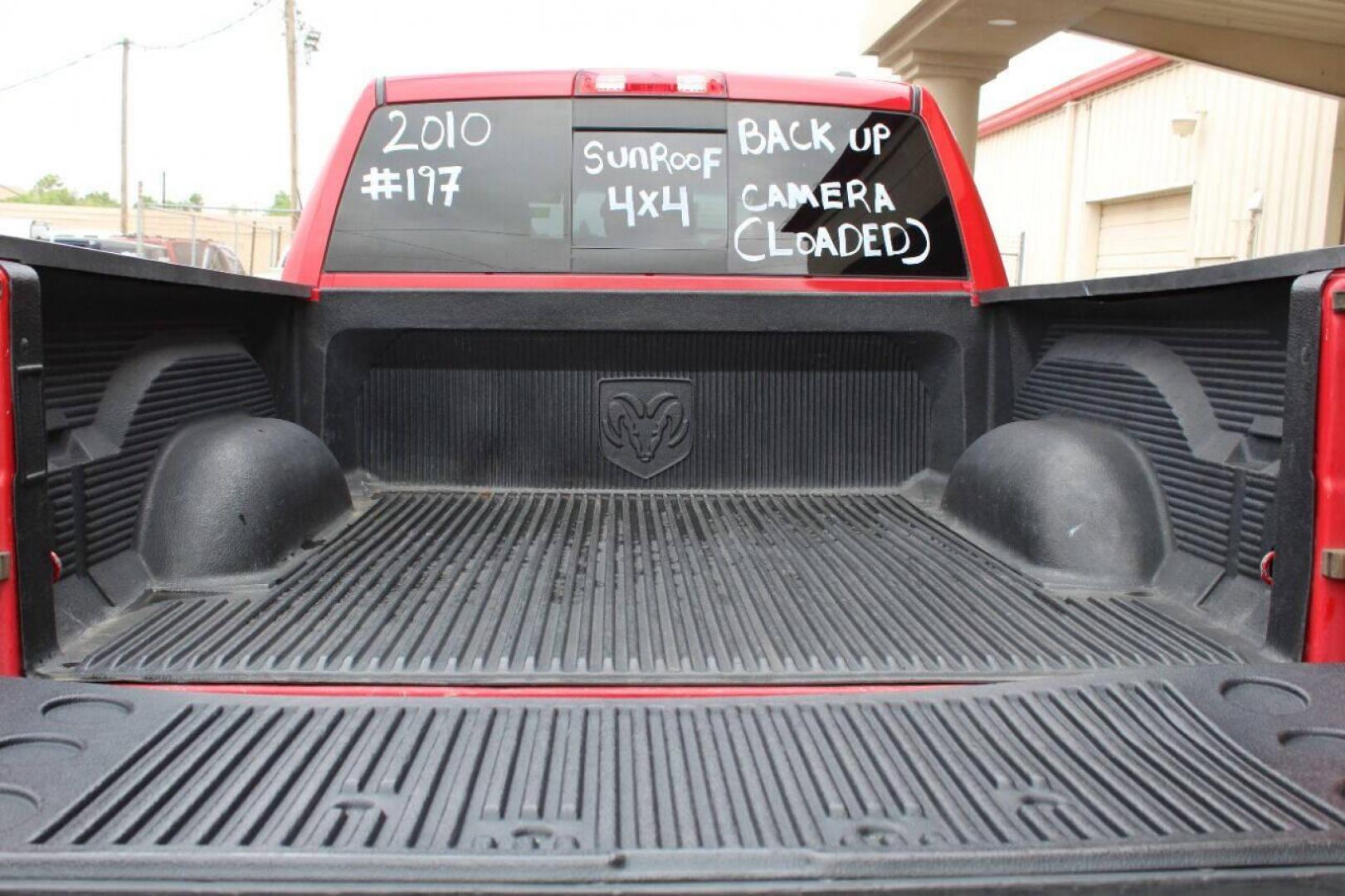 2010 Red Dodge Ram 1500 Laramie Crew Cab 4WD (1D7RV1CT9AS) with an 5.7L V8 OHV 16V engine, 5-Speed Automatic transmission, located at 4301 NW 39th , Oklahoma City, OK, 73112, (405) 949-5600, 35.512135, -97.598671 - NO DRIVERS LICENCE NO-FULL COVERAGE INSURANCE-NO CREDIT CHECK. COME ON OVER TO SUPERSPORTS AND TAKE A LOOK AND TEST DRIVE. PLEASE GIVE US A CALL AT (405) 949-5600. NO LICENSIA DE MANEJAR- NO SEGURO DE COBERTURA TOTAL- NO VERIFICACCION DE CREDITO. POR FAVOR VENGAN A SUPERSPORTS, ECHE UN VI - Photo#8