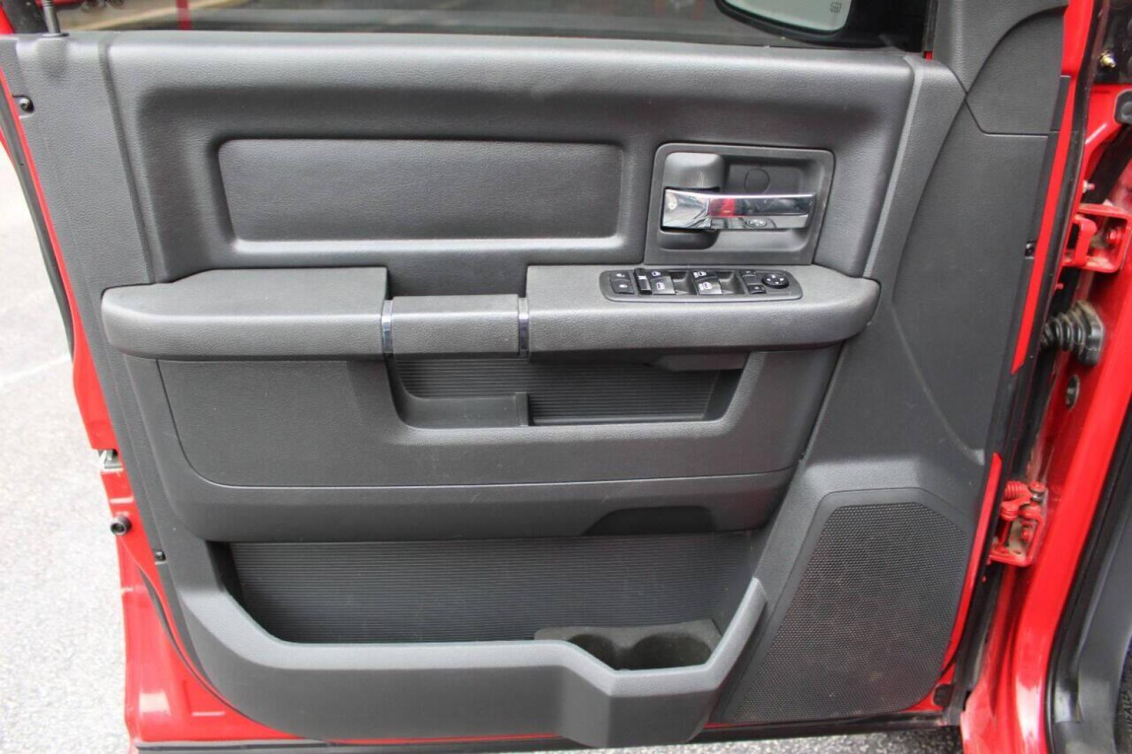2010 Red Dodge Ram 1500 Laramie Crew Cab 4WD (1D7RV1CT9AS) with an 5.7L V8 OHV 16V engine, 5-Speed Automatic transmission, located at 4301 NW 39th , Oklahoma City, OK, 73112, (405) 949-5600, 35.512135, -97.598671 - NO DRIVERS LICENCE NO-FULL COVERAGE INSURANCE-NO CREDIT CHECK. COME ON OVER TO SUPERSPORTS AND TAKE A LOOK AND TEST DRIVE. PLEASE GIVE US A CALL AT (405) 949-5600. NO LICENSIA DE MANEJAR- NO SEGURO DE COBERTURA TOTAL- NO VERIFICACCION DE CREDITO. POR FAVOR VENGAN A SUPERSPORTS, ECHE UN VI - Photo#12